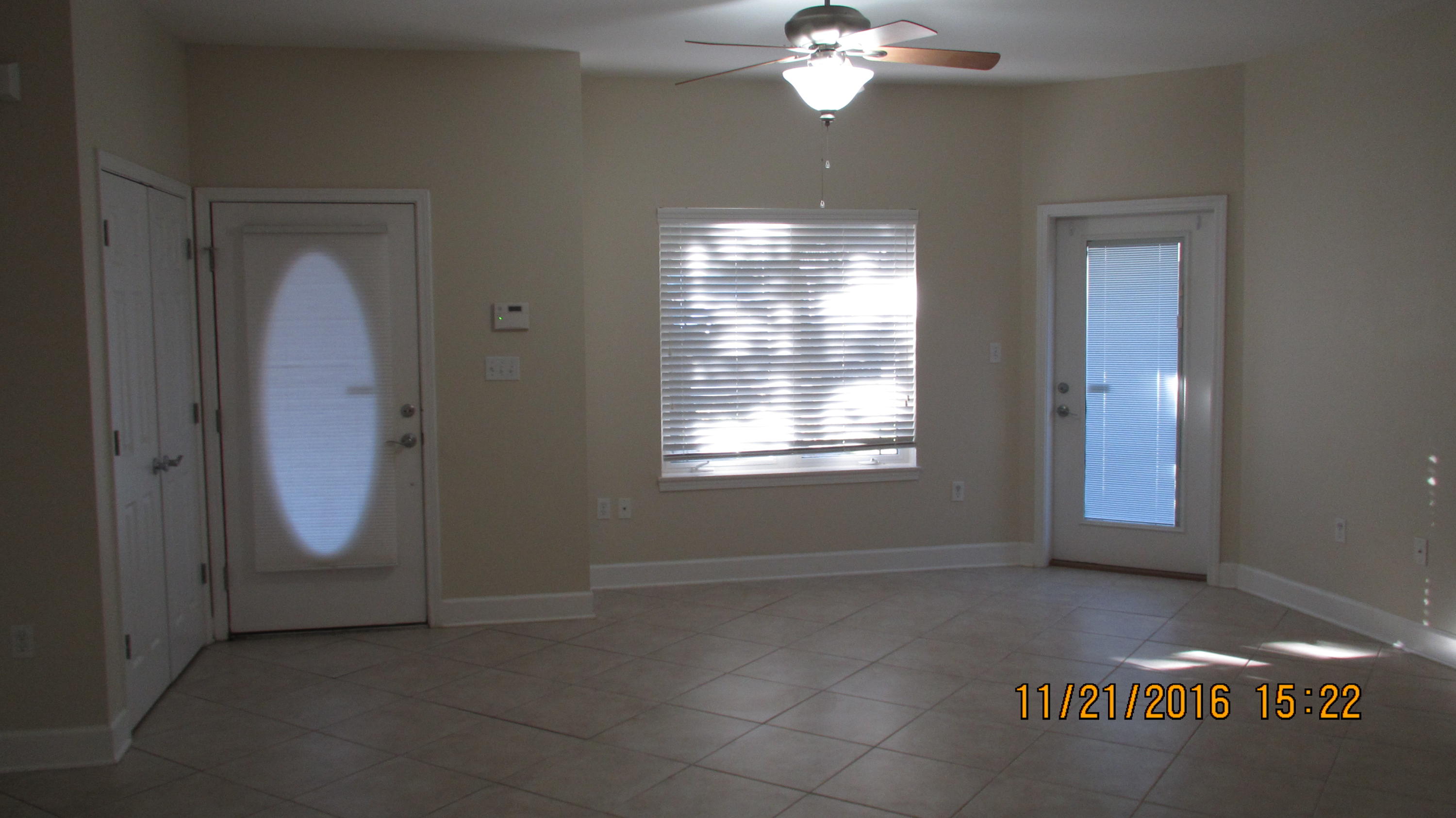 SHELL HARBOR CONDOMI - Residential Lease