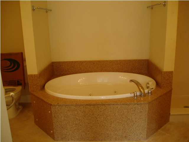 SHELL HARBOR CONDOMI - Residential Lease