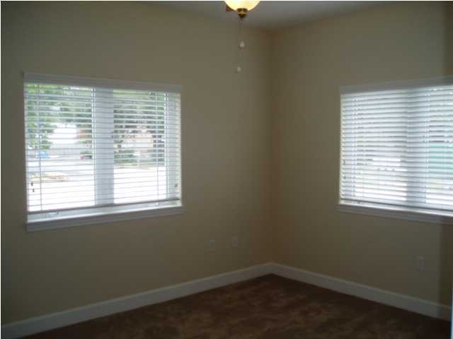 SHELL HARBOR CONDOMI - Residential Lease