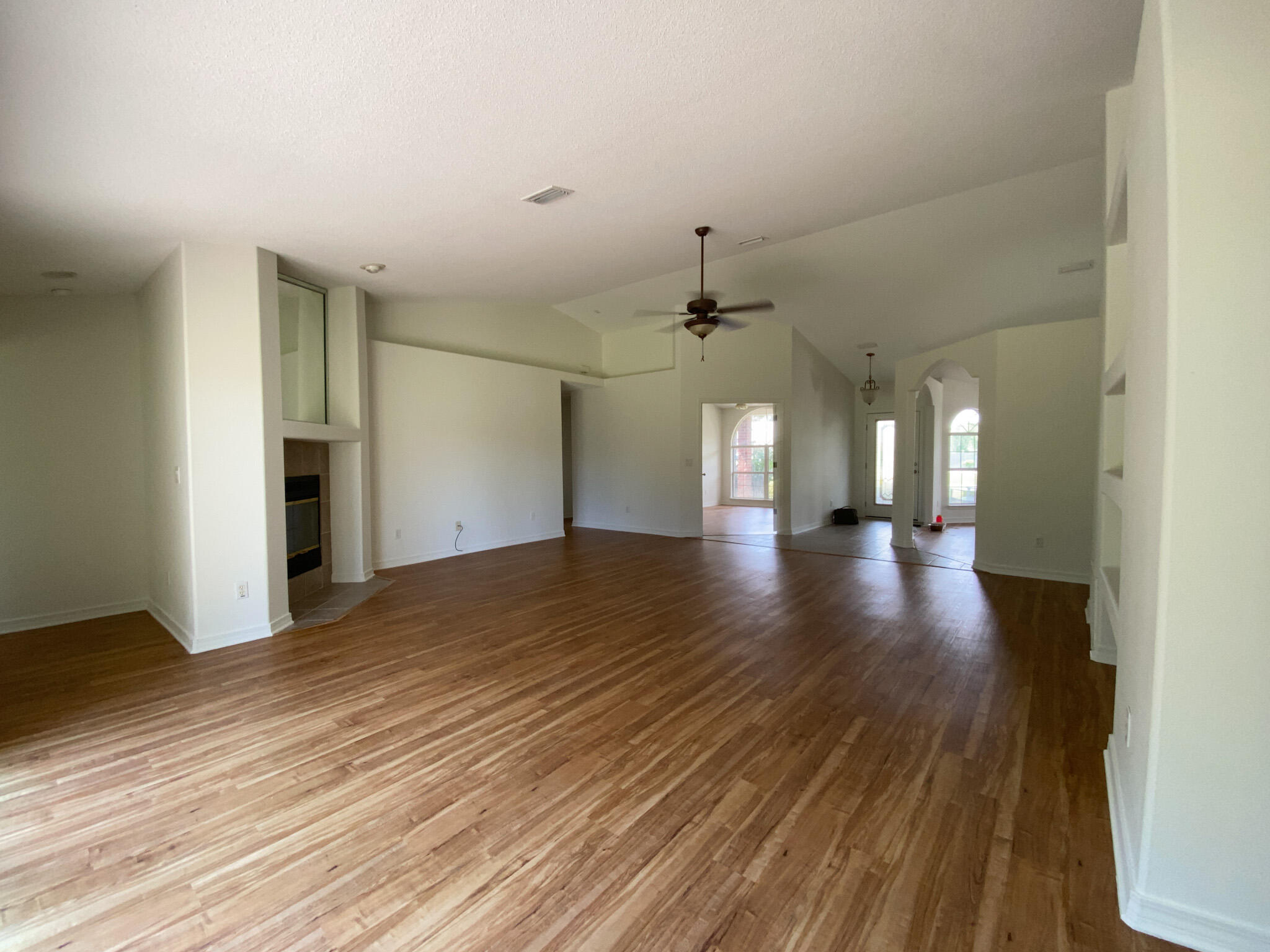 HOLLEY BY THE SEA - Residential