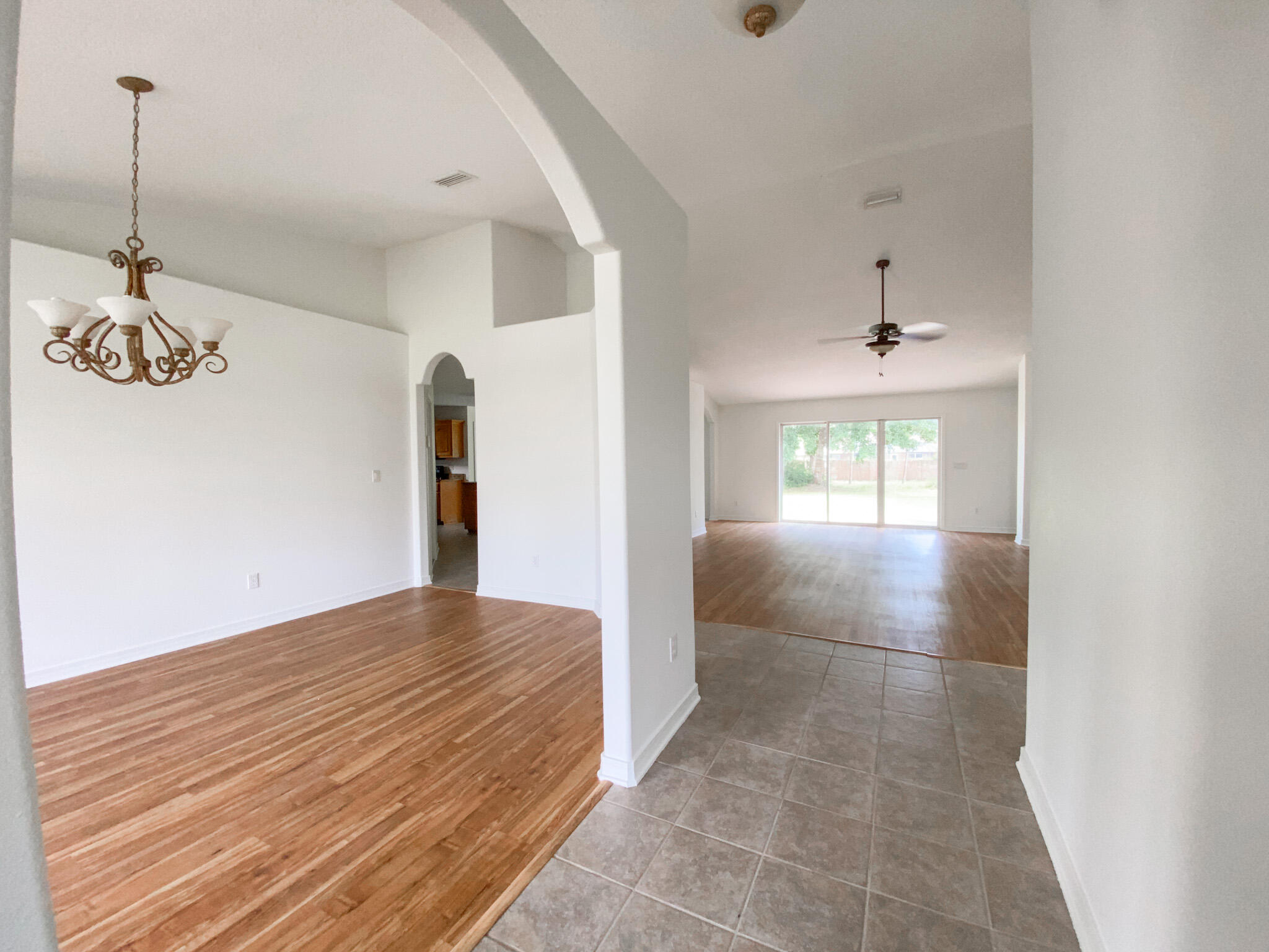 HOLLEY BY THE SEA - Residential