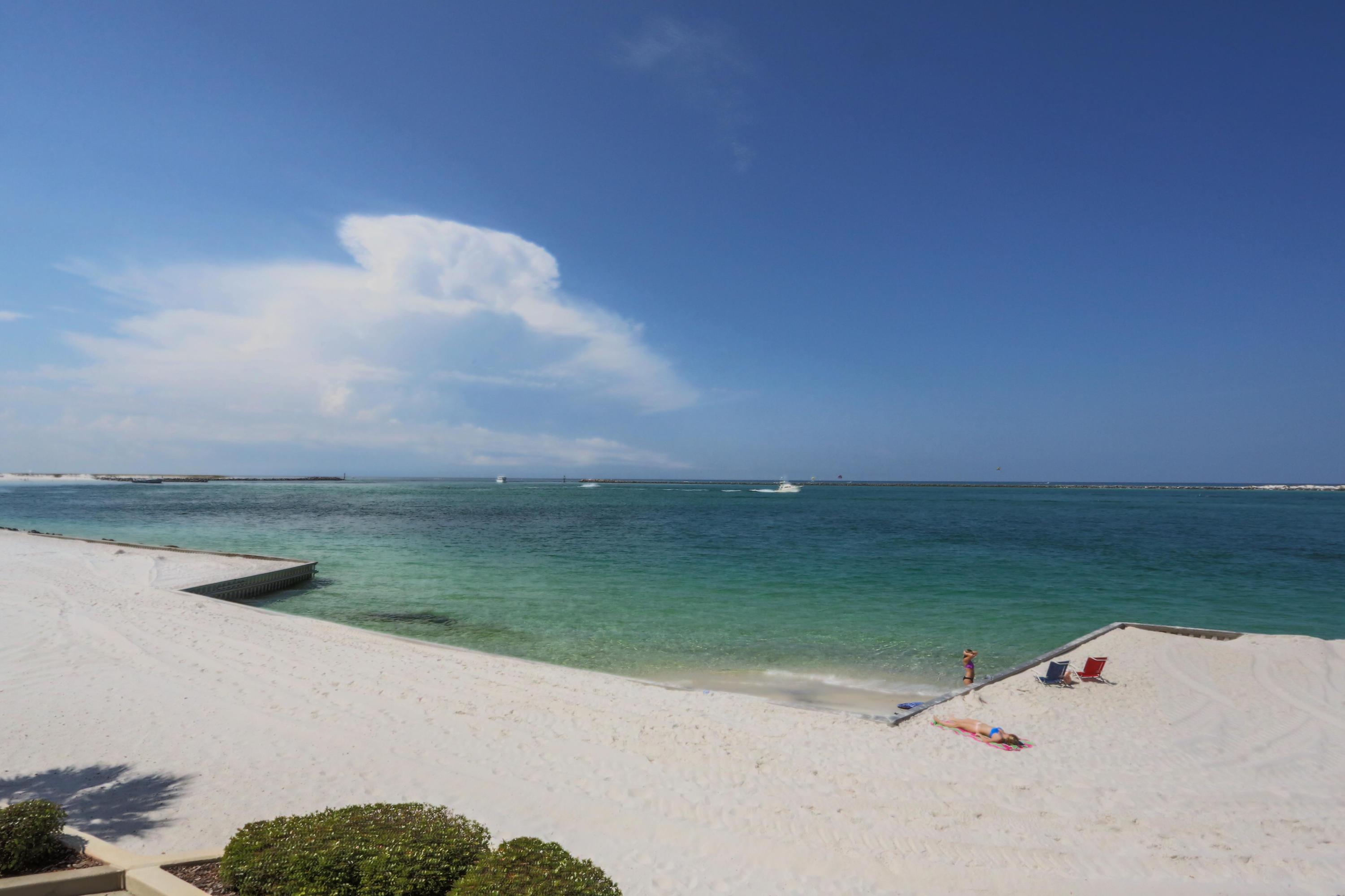 EAST PASS TOWERS CONDO PH 2 - Residential