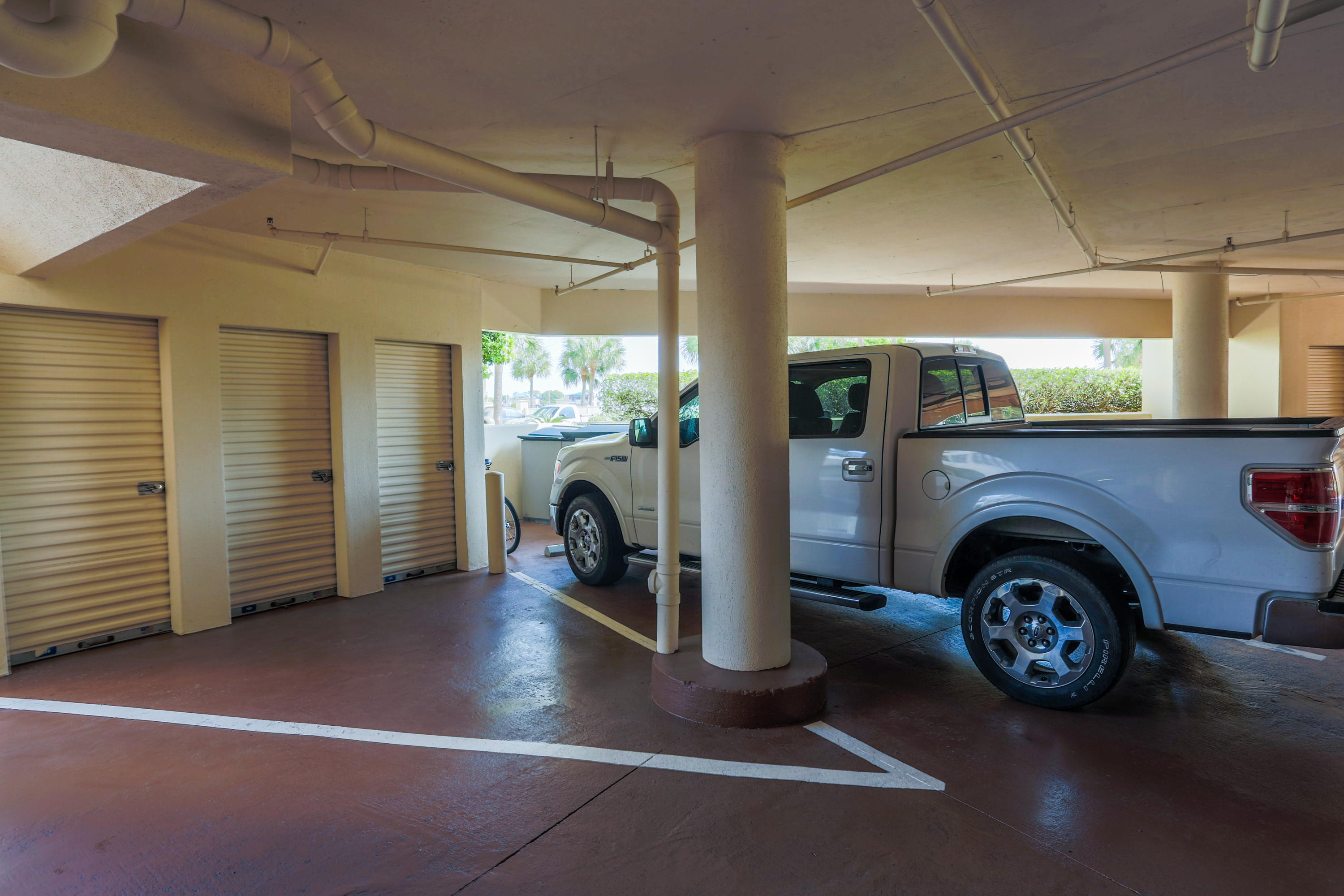 EAST PASS TOWERS CONDO PH 2 - Residential