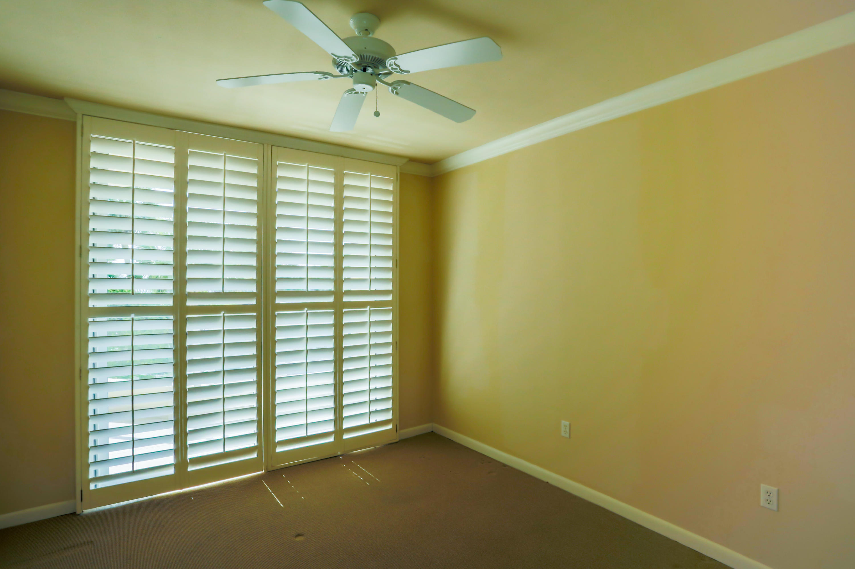 EAST PASS TOWERS CONDO PH 2 - Residential