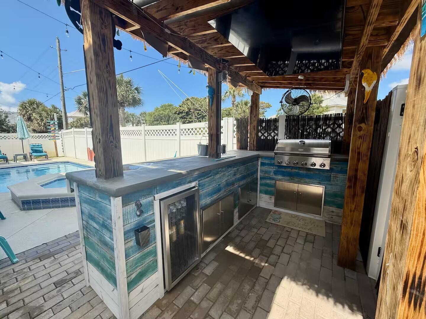 CRYSTAL BEACH - Residential