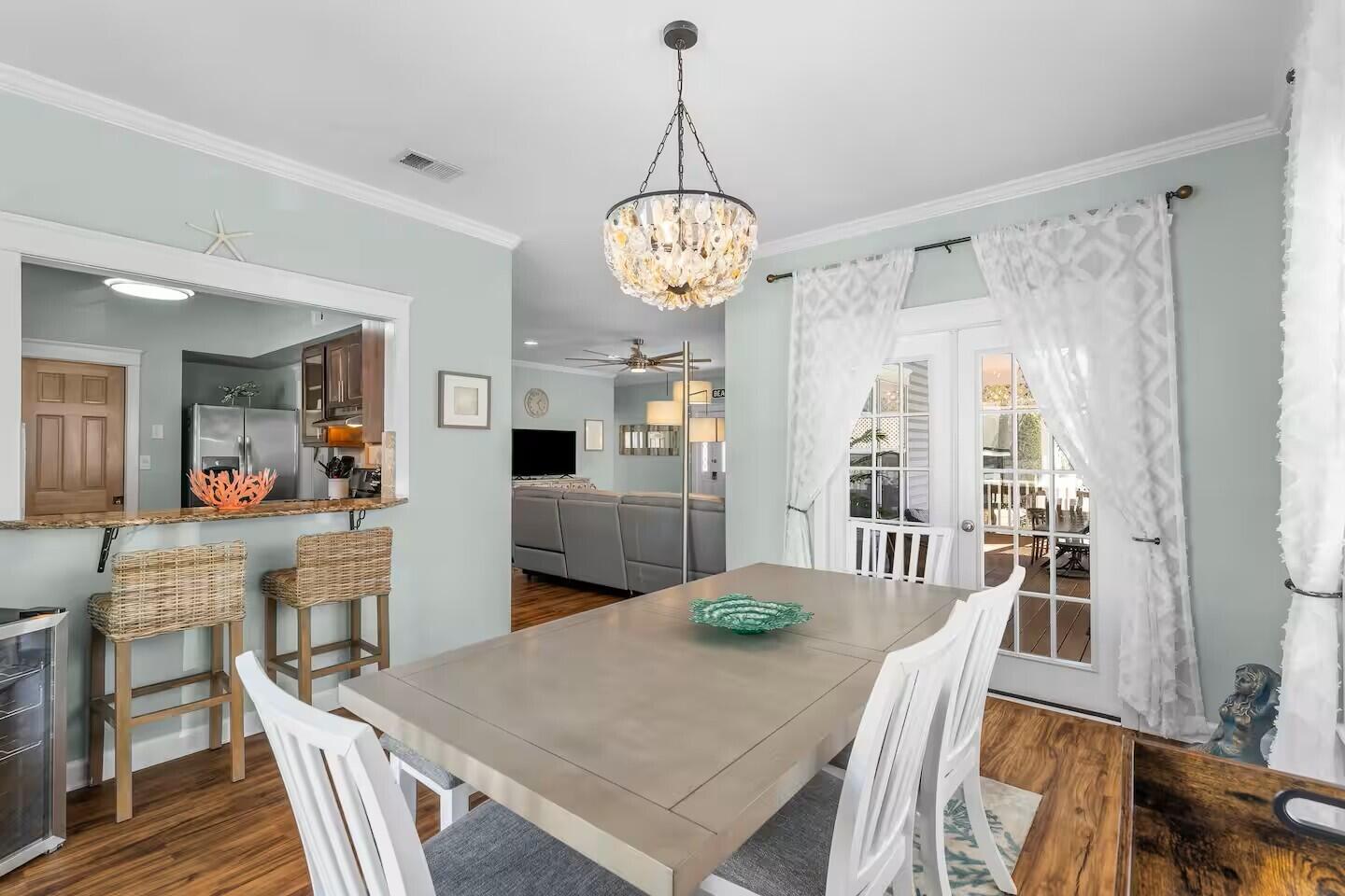 CRYSTAL BEACH - Residential