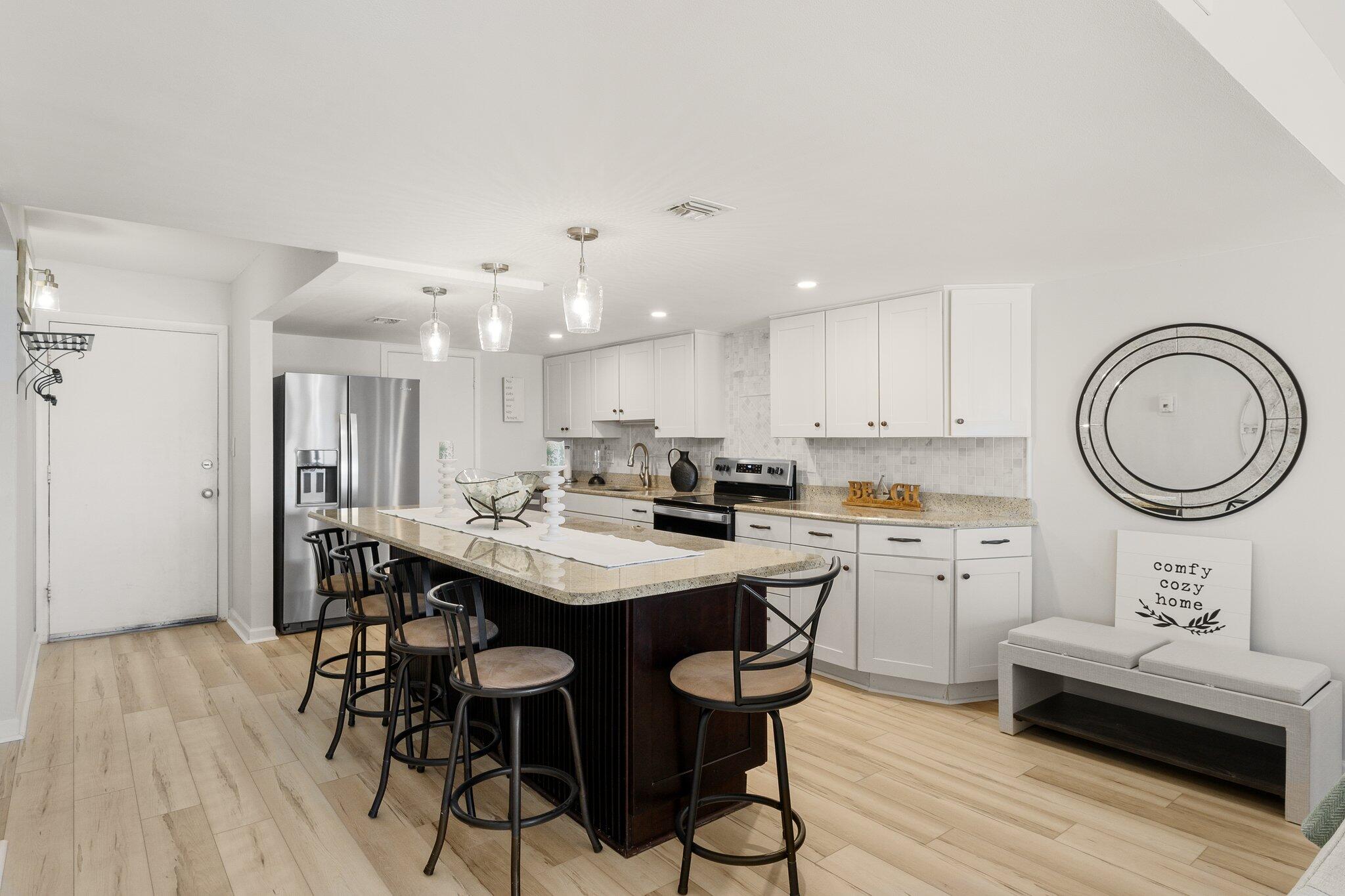 PINNACLE PORT - Residential