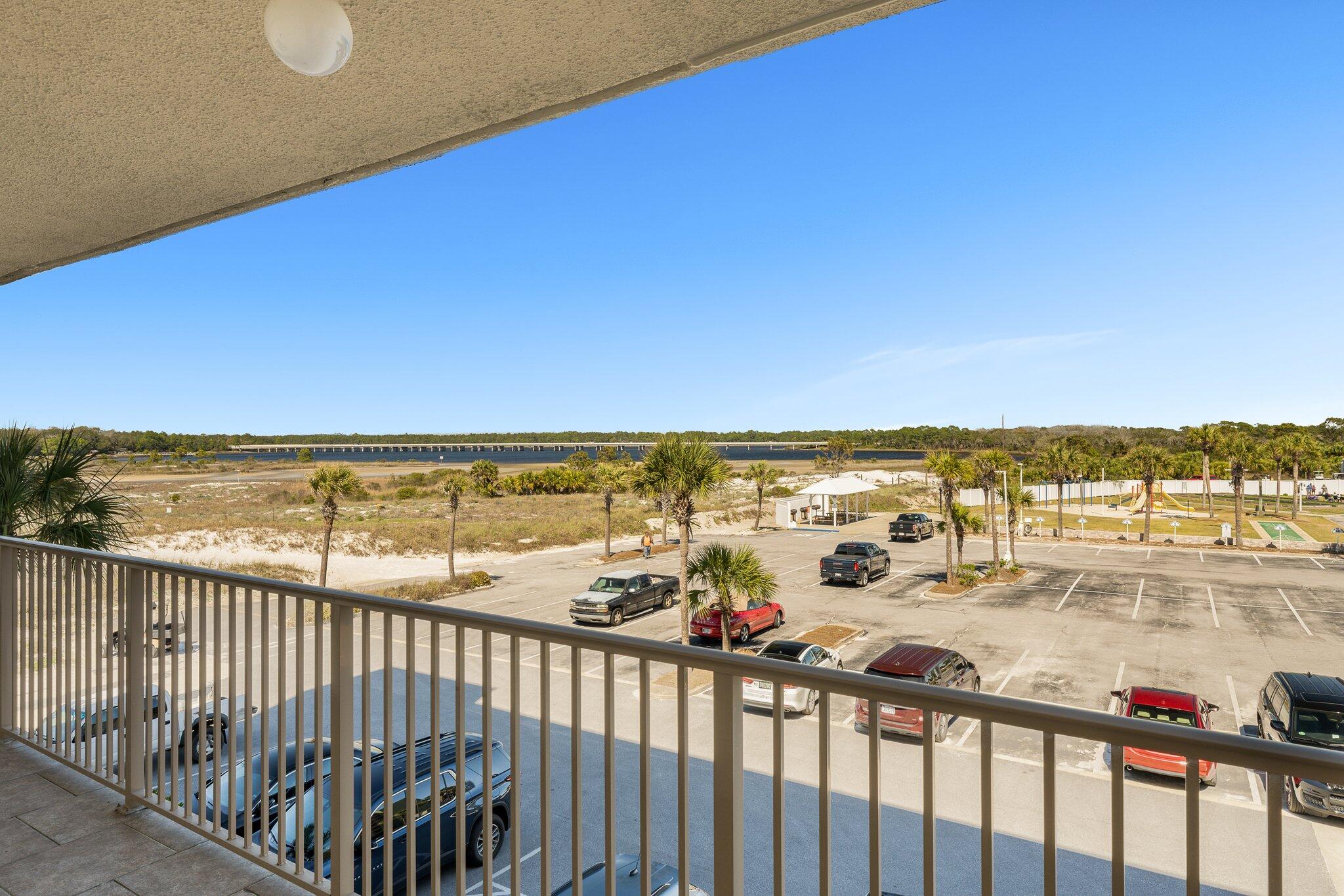 PINNACLE PORT - Residential