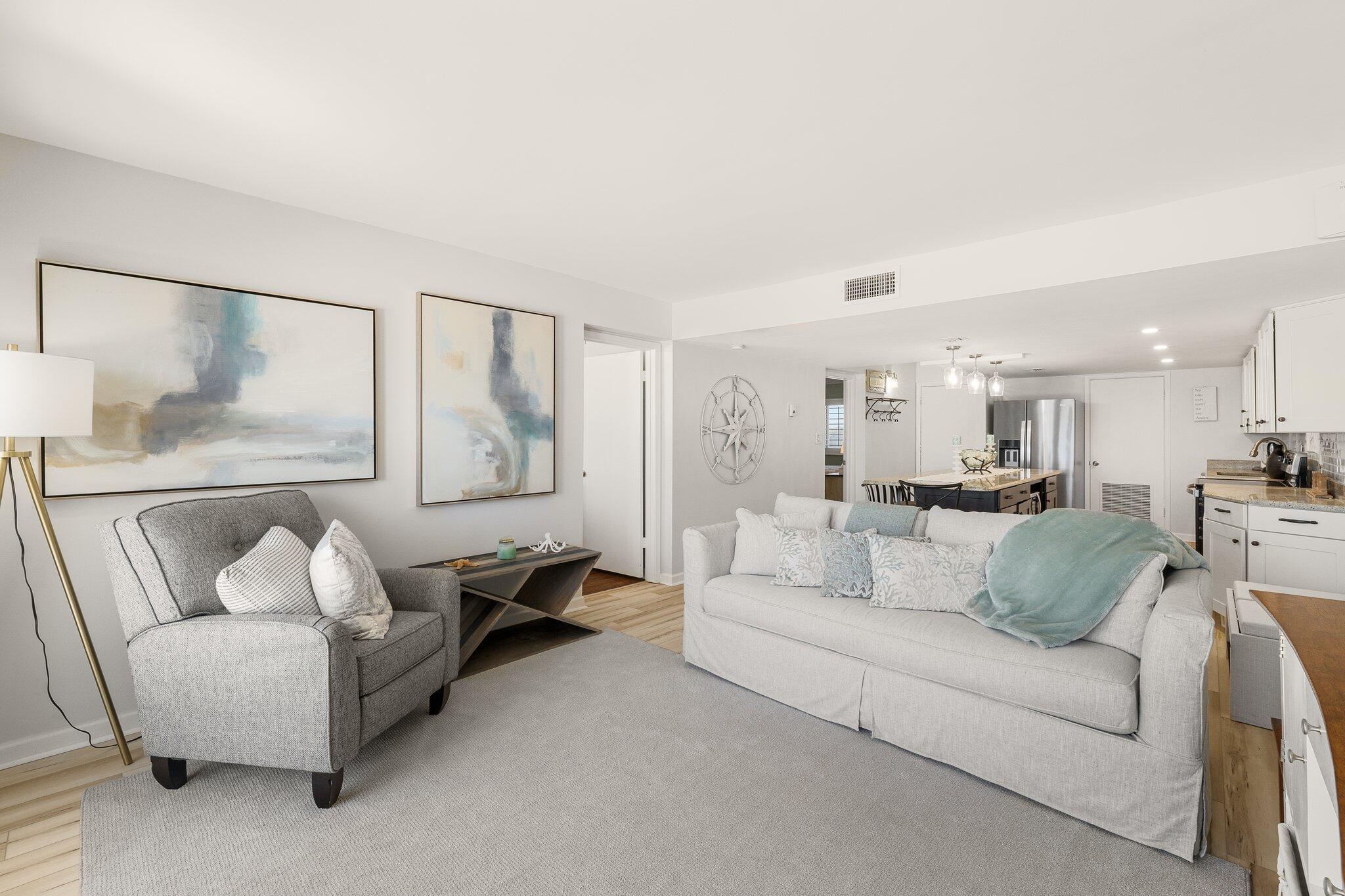 PINNACLE PORT - Residential