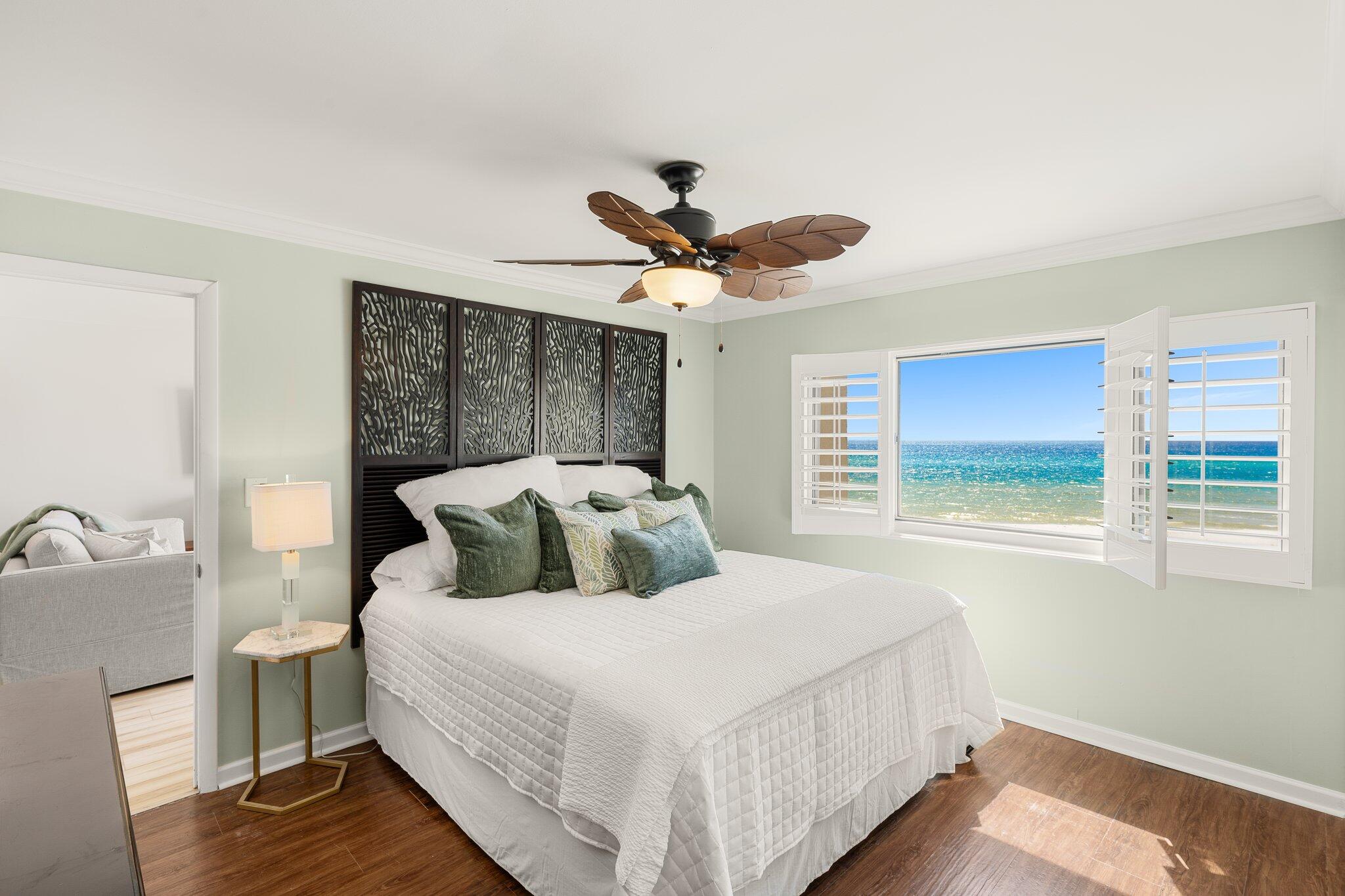 PINNACLE PORT - Residential