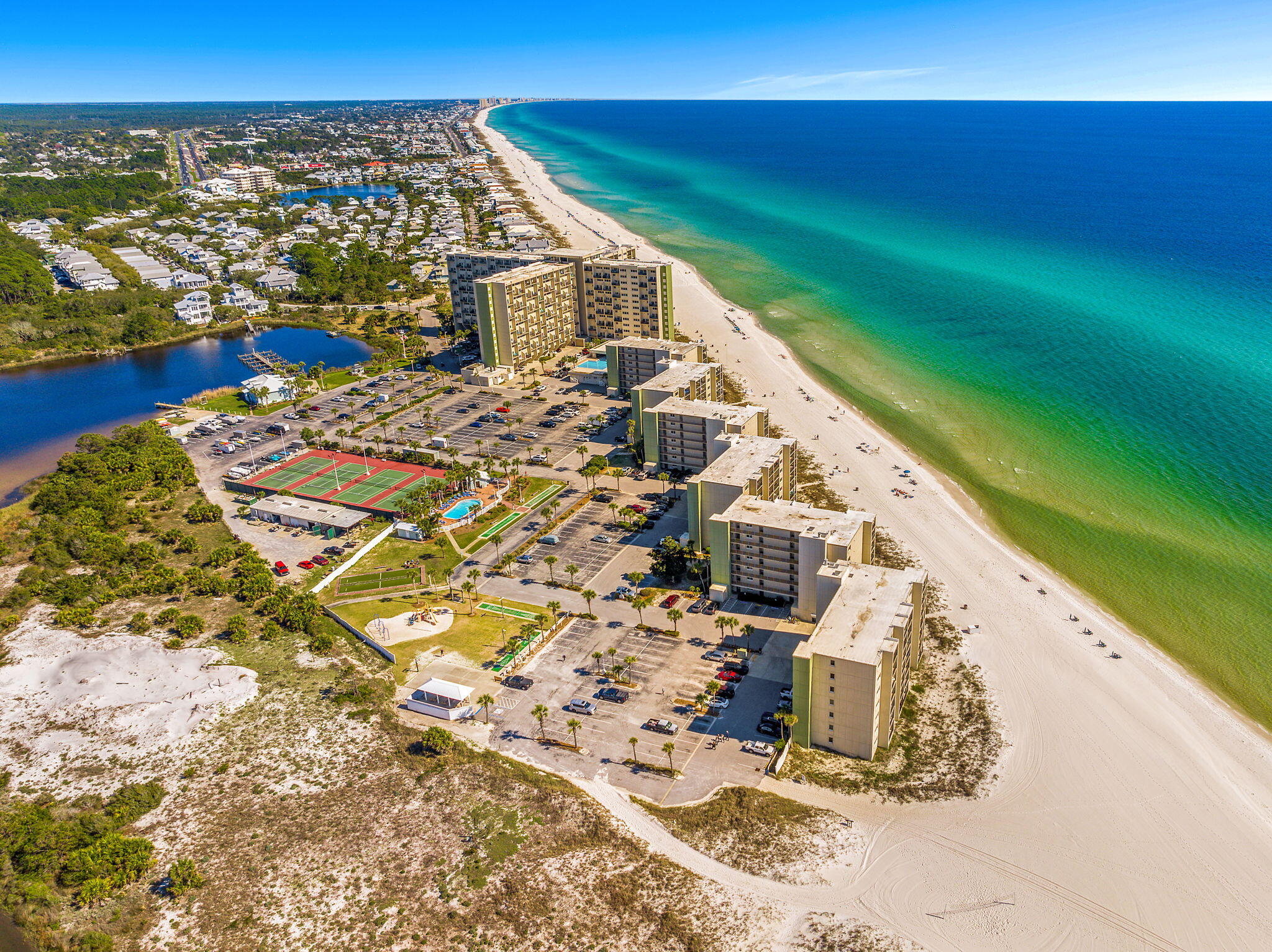 PINNACLE PORT - Residential