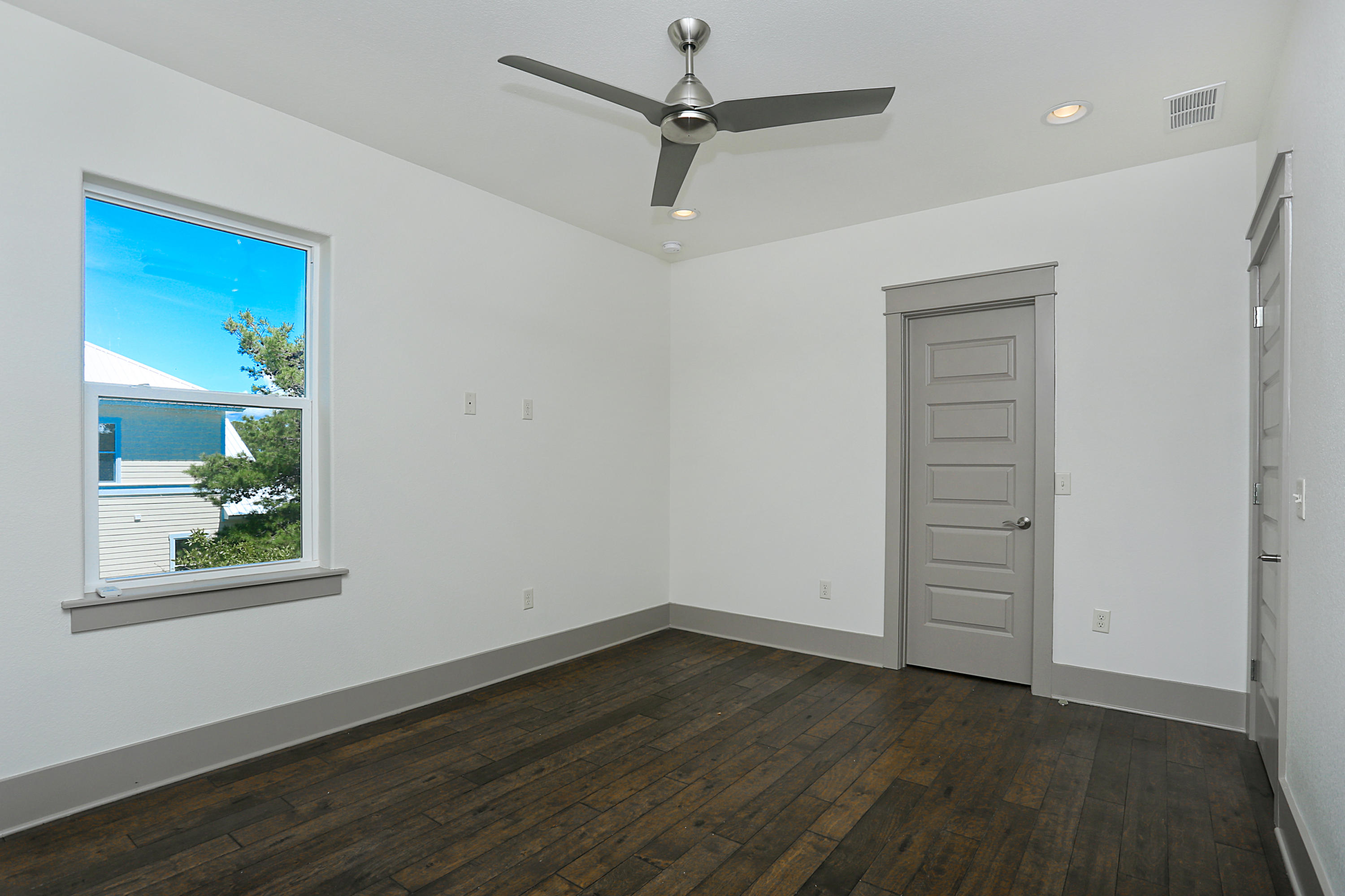 FRANGISTA BEACH 2ND ADDN - Residential