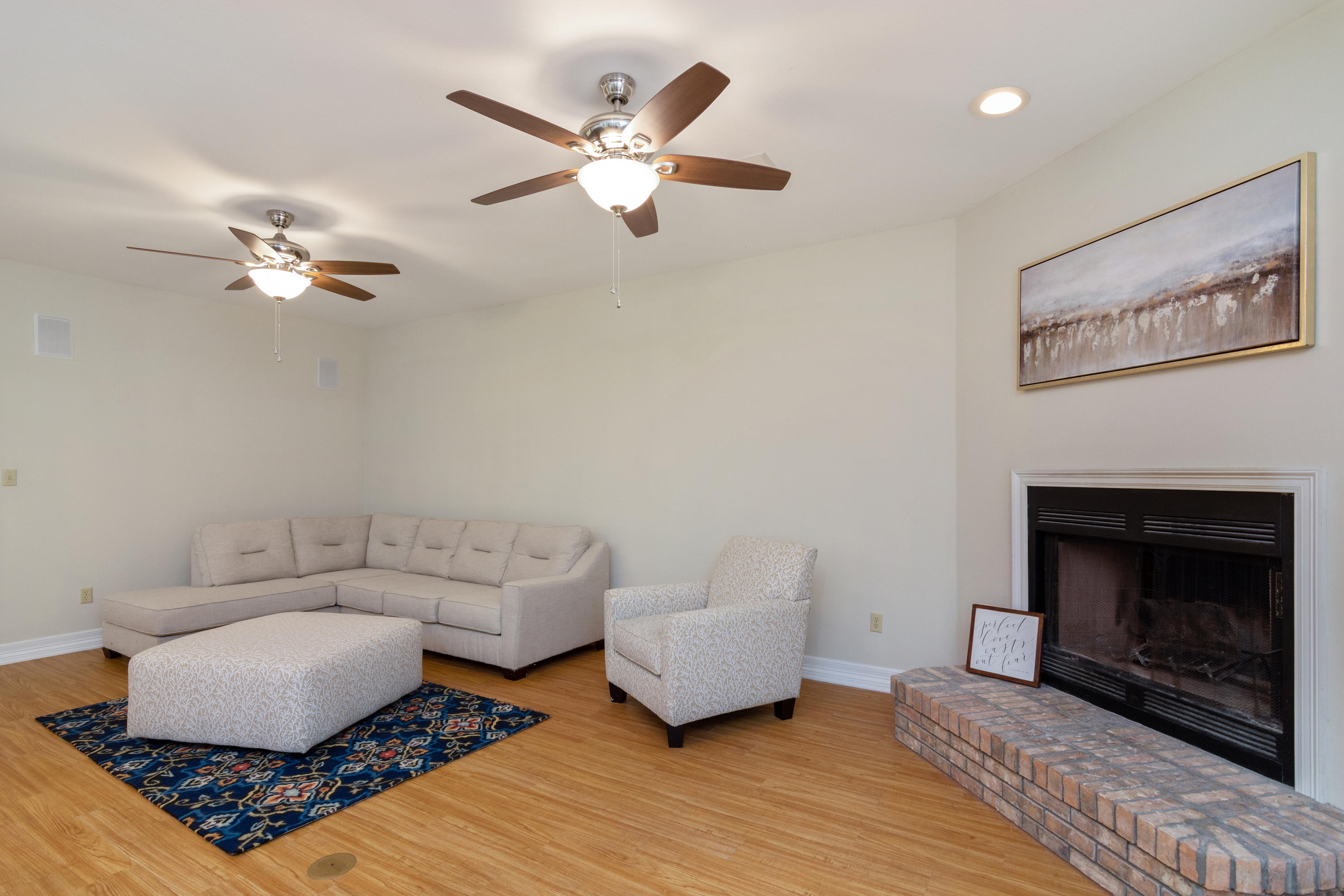 LAUREL S/D - Residential