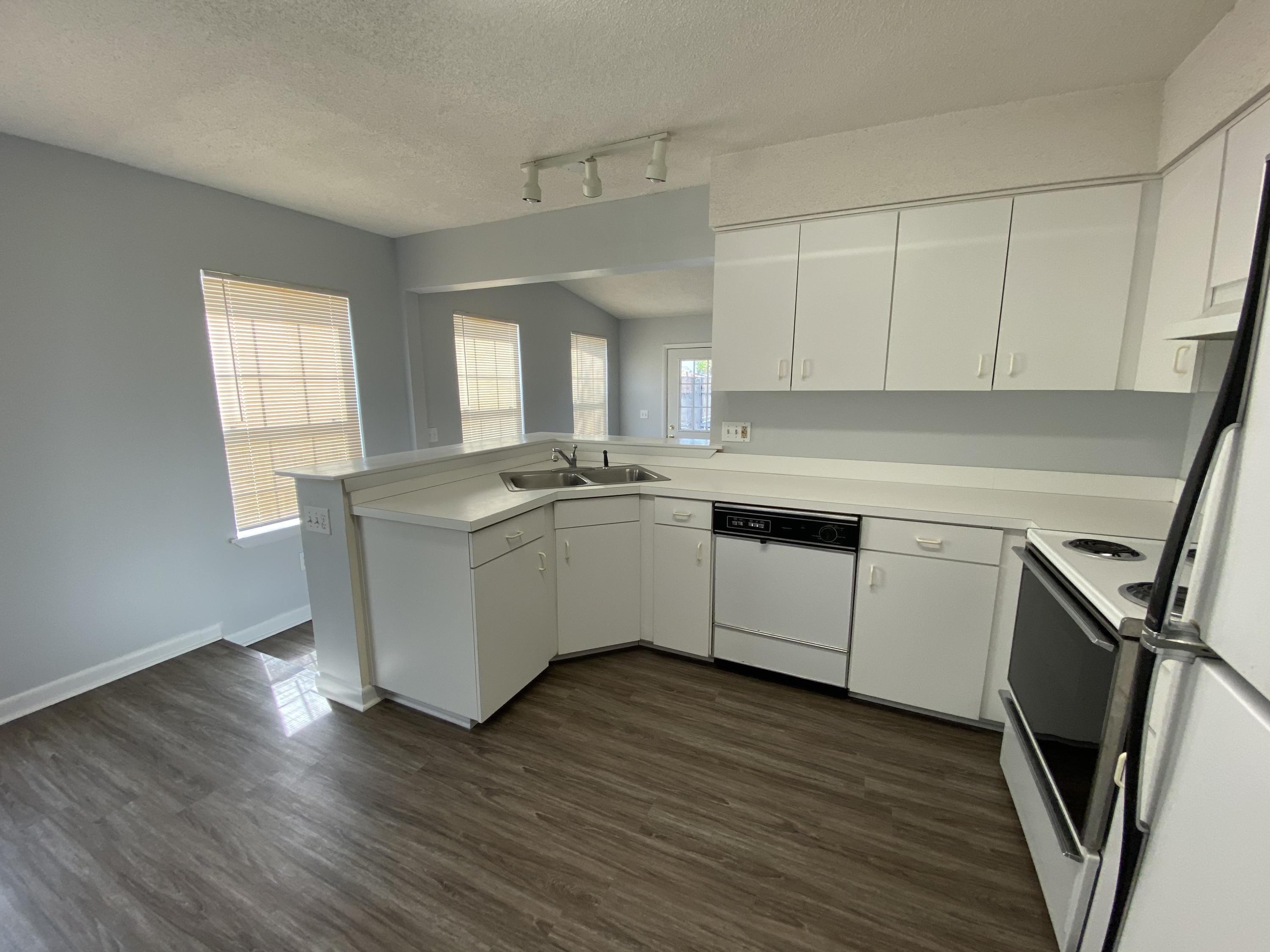 INDIGO VILLAGE - Residential Lease