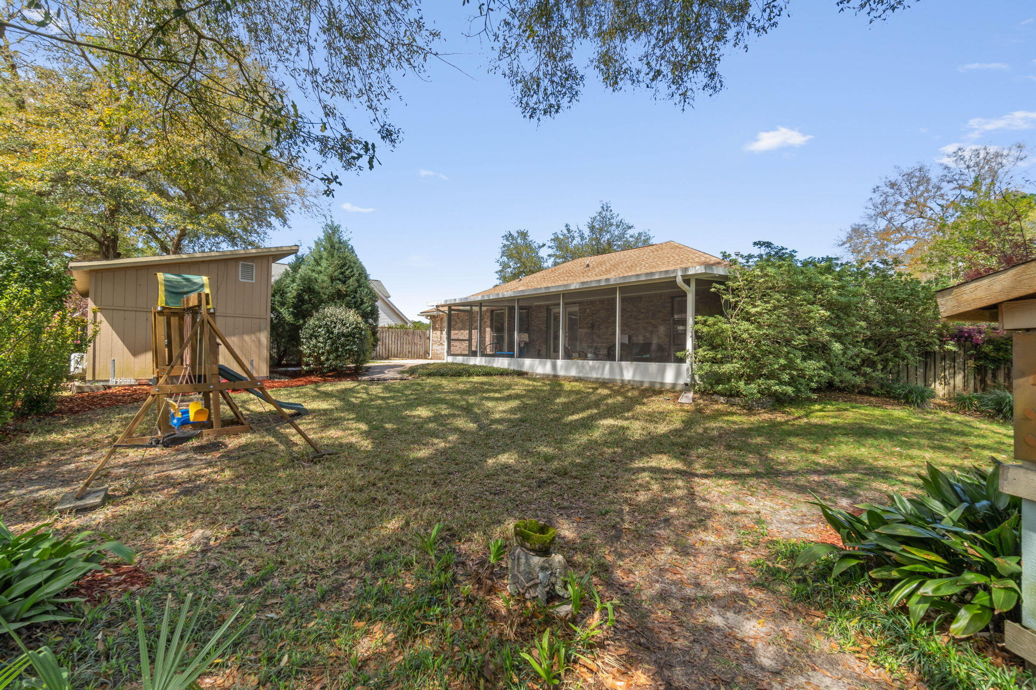 LAKESIDE EAST - Residential