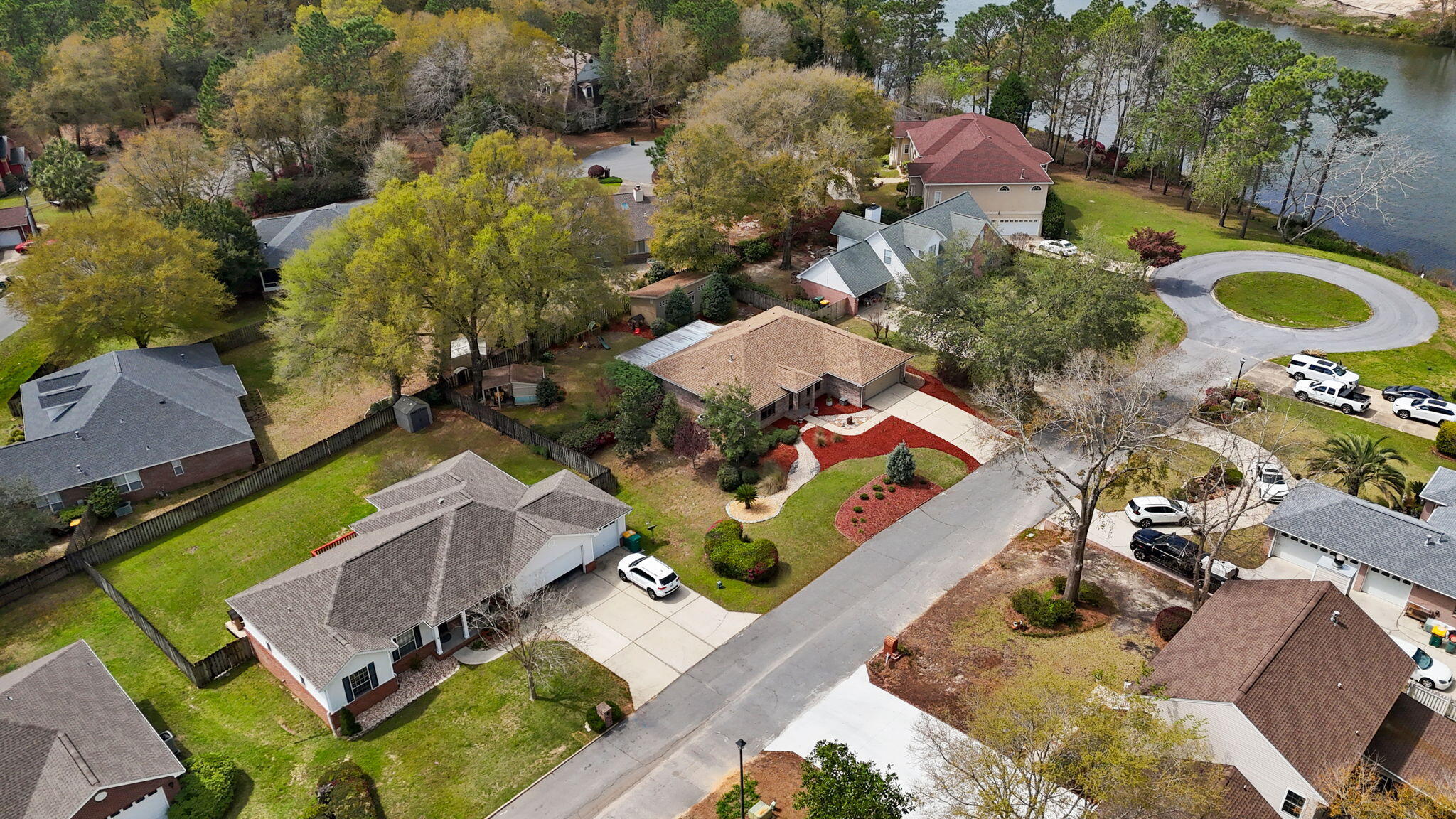 LAKESIDE EAST - Residential