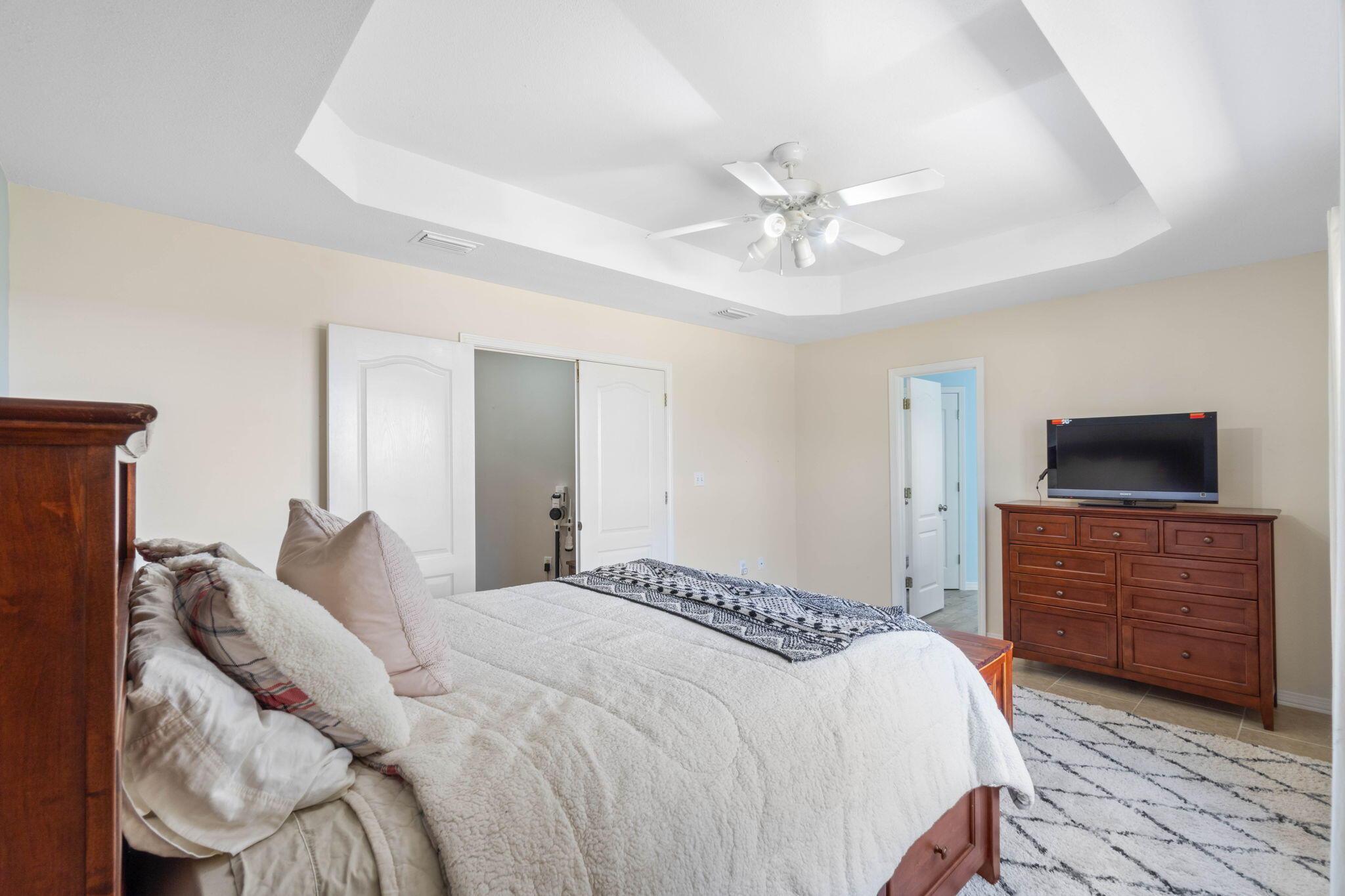 LAKESIDE EAST - Residential