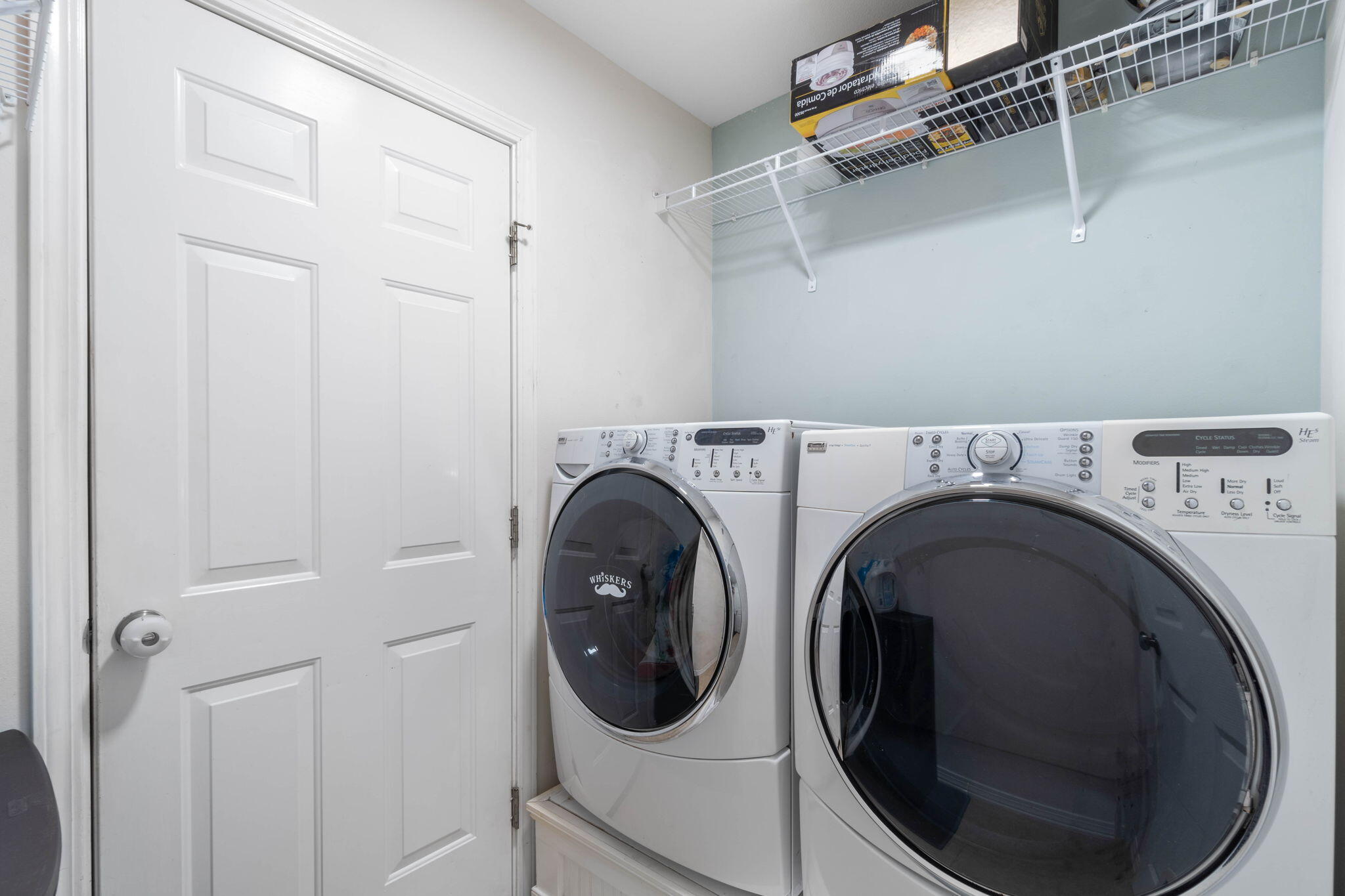 LAKESIDE EAST - Residential