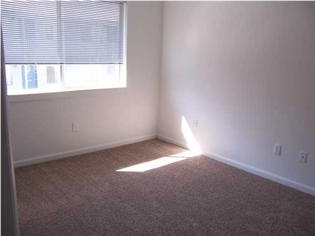 COLLEGE PARK CONDO - Residential Lease