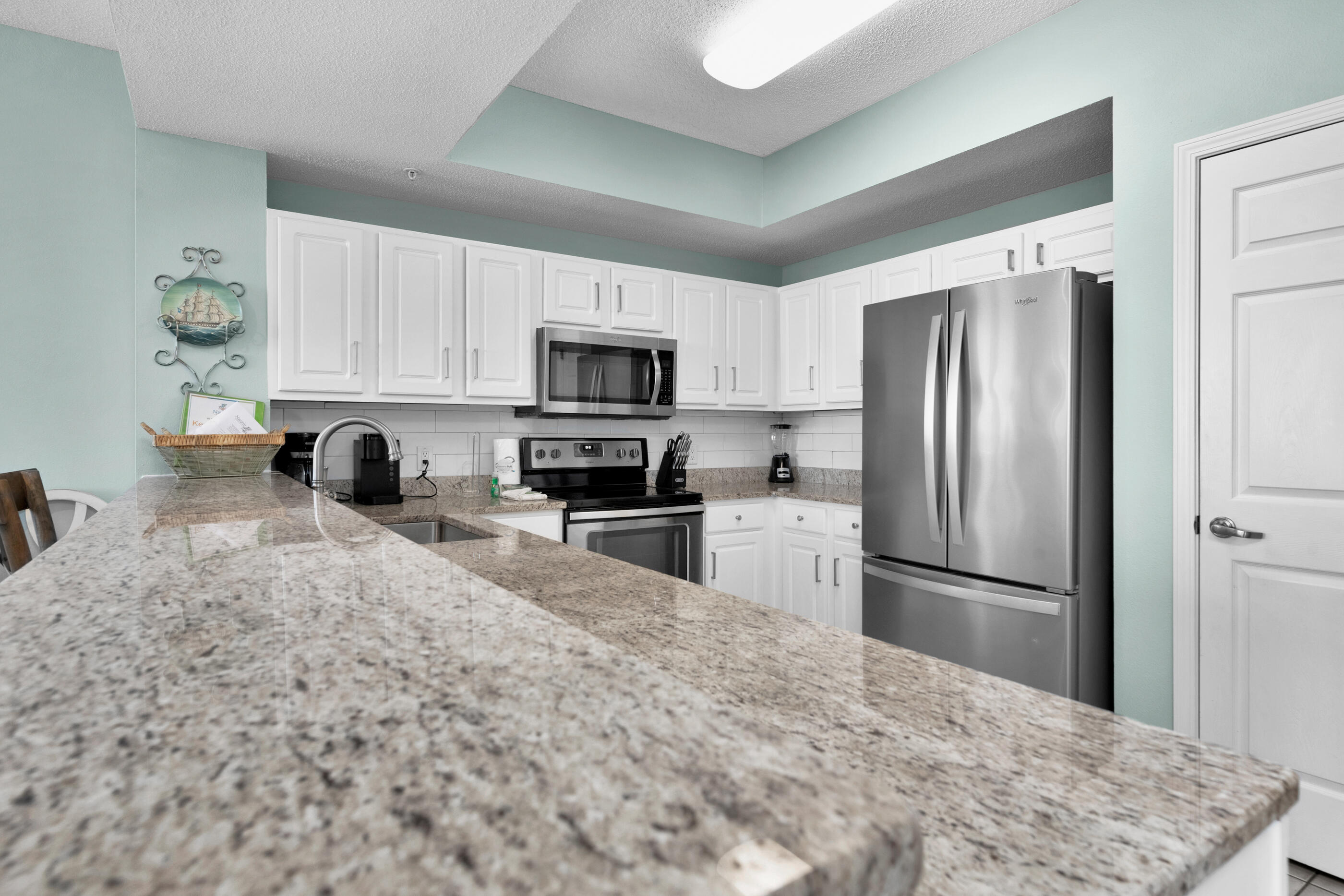 SUMMERWIND CONDOMINIUM - Residential