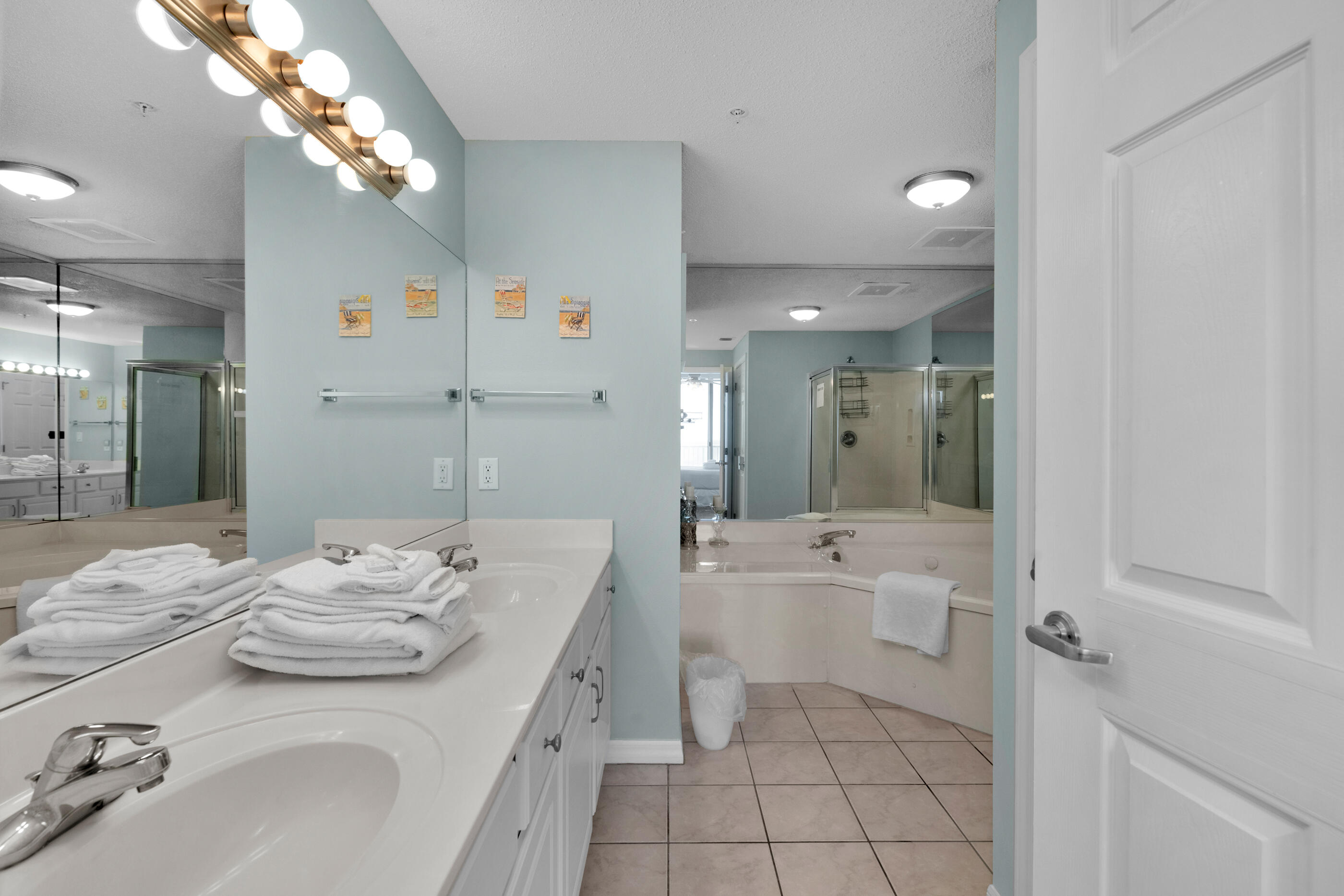 SUMMERWIND CONDOMINIUM - Residential