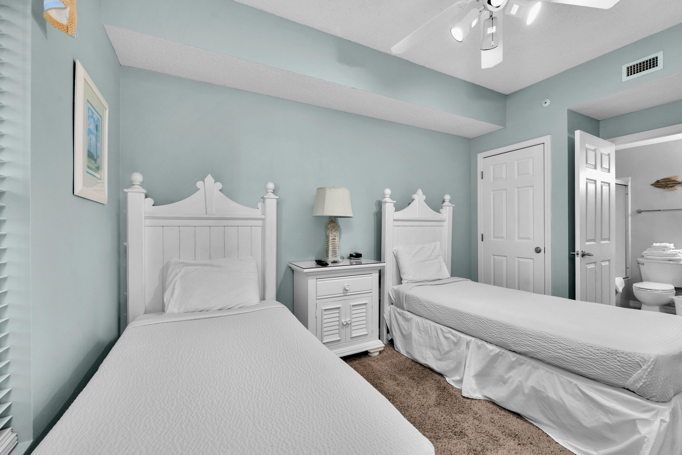 SUMMERWIND CONDOMINIUM - Residential