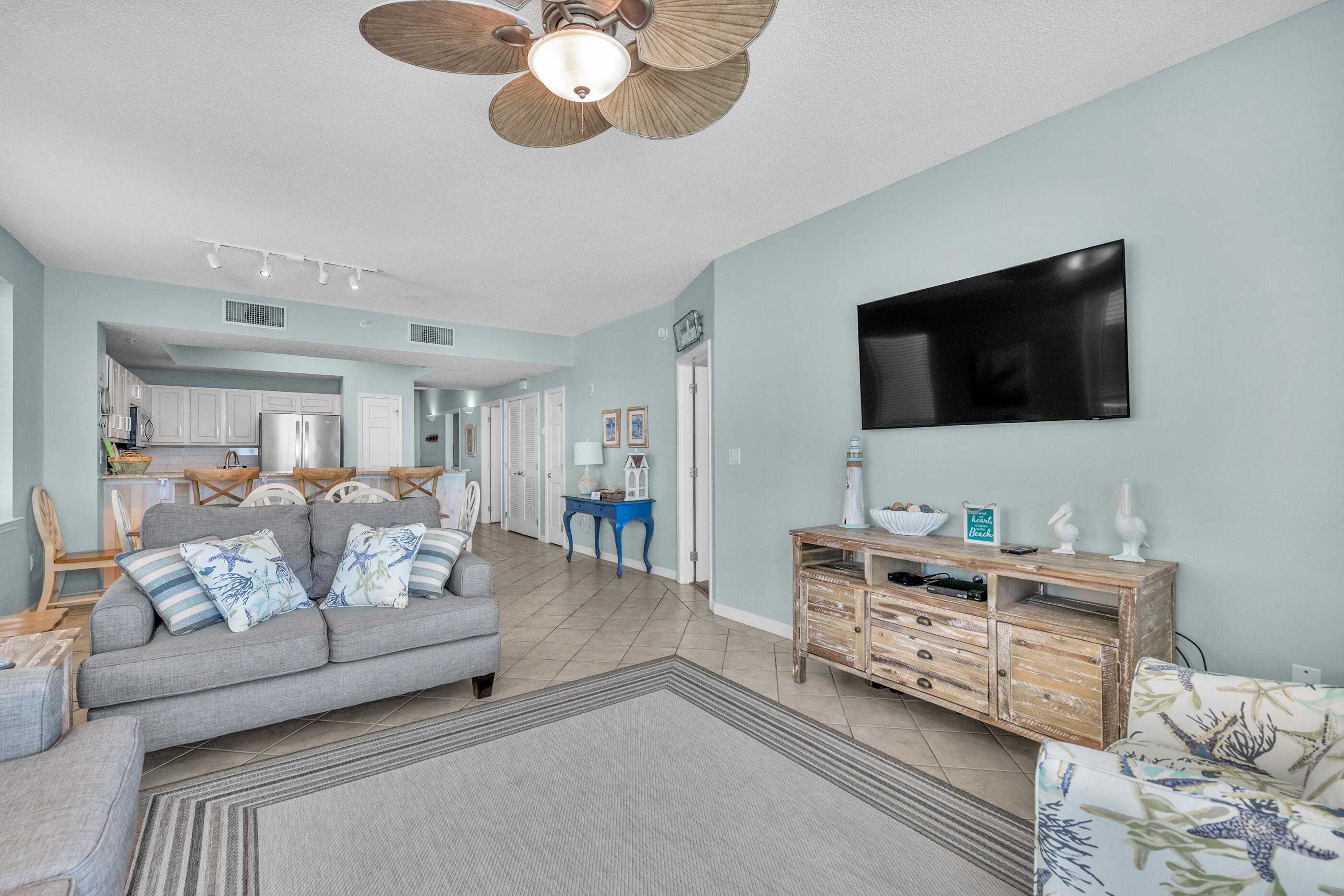 SUMMERWIND CONDOMINIUM - Residential