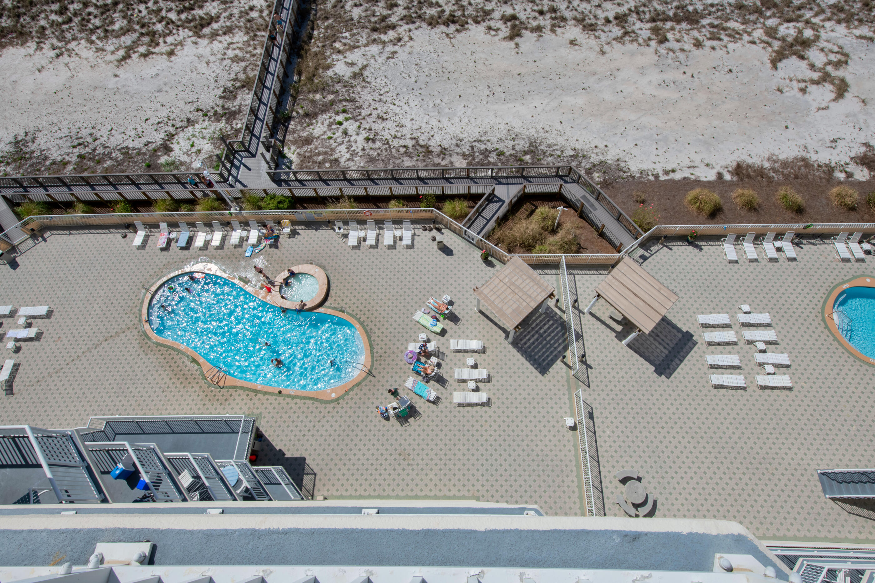 SUMMERWIND CONDOMINIUM - Residential