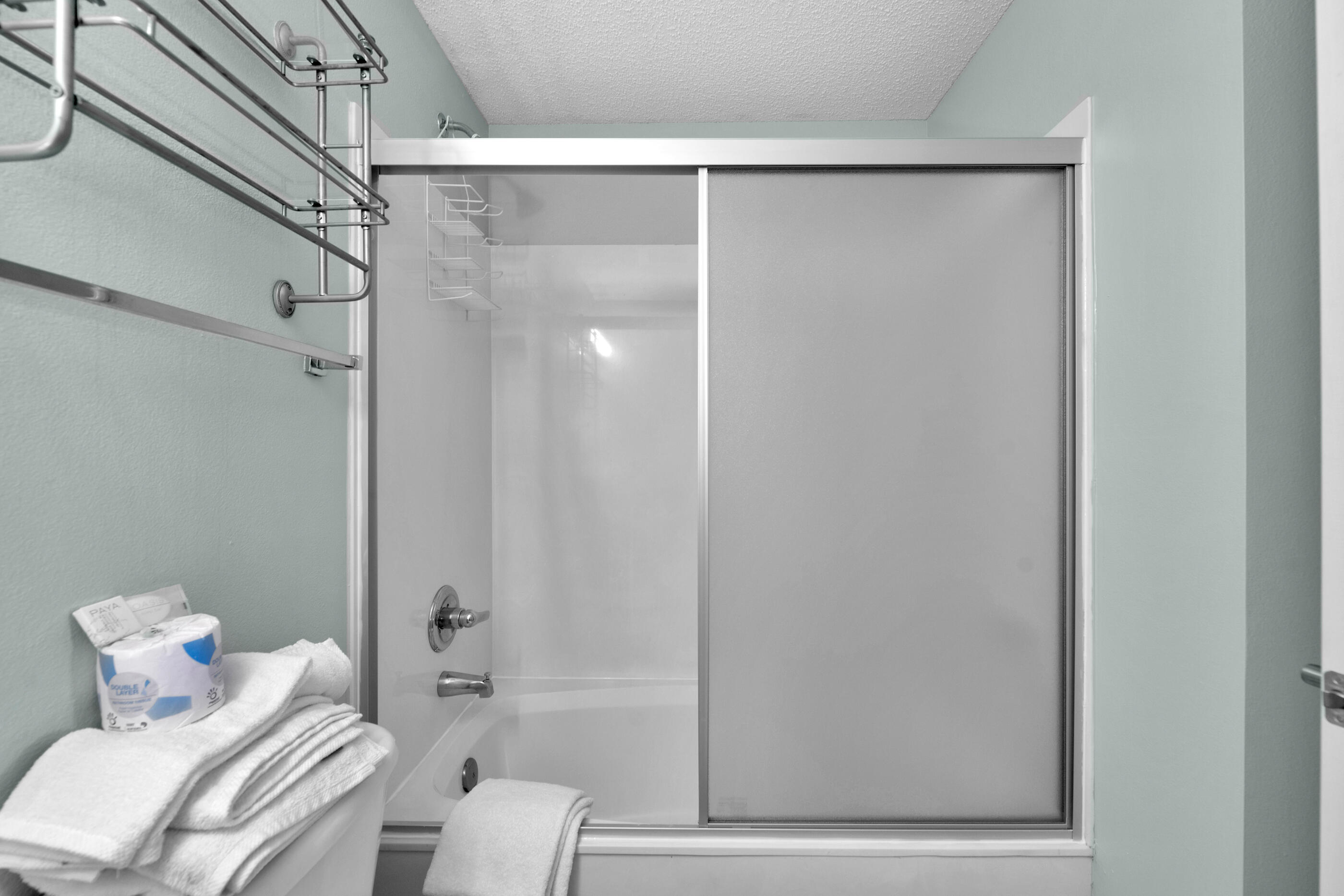 SUMMERWIND CONDOMINIUM - Residential