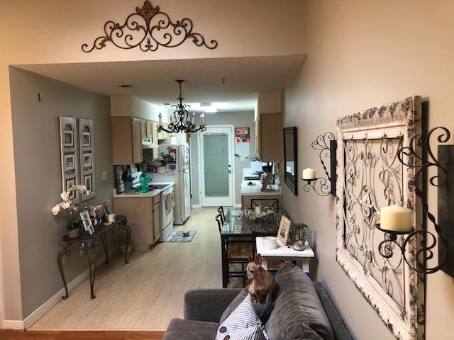 FALCON RIDGE - Residential Lease