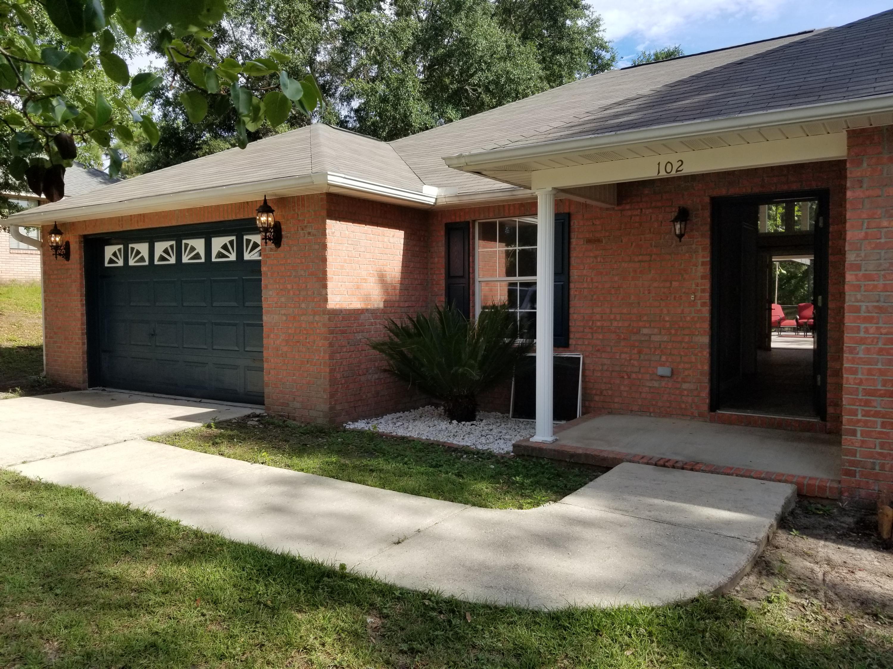 HUNTER WOODS - Residential