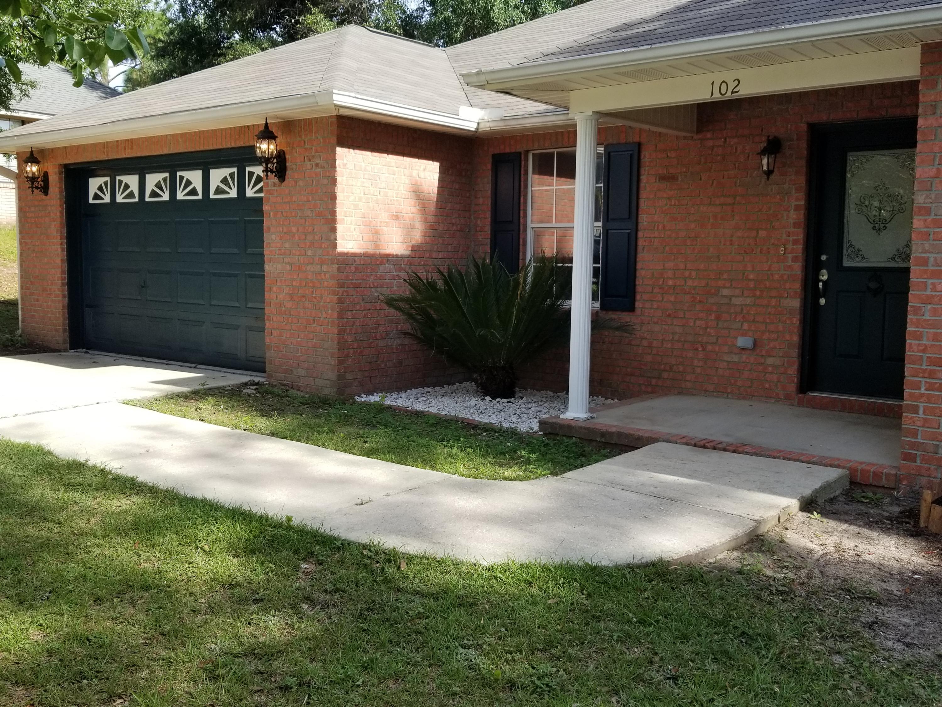 HUNTER WOODS - Residential