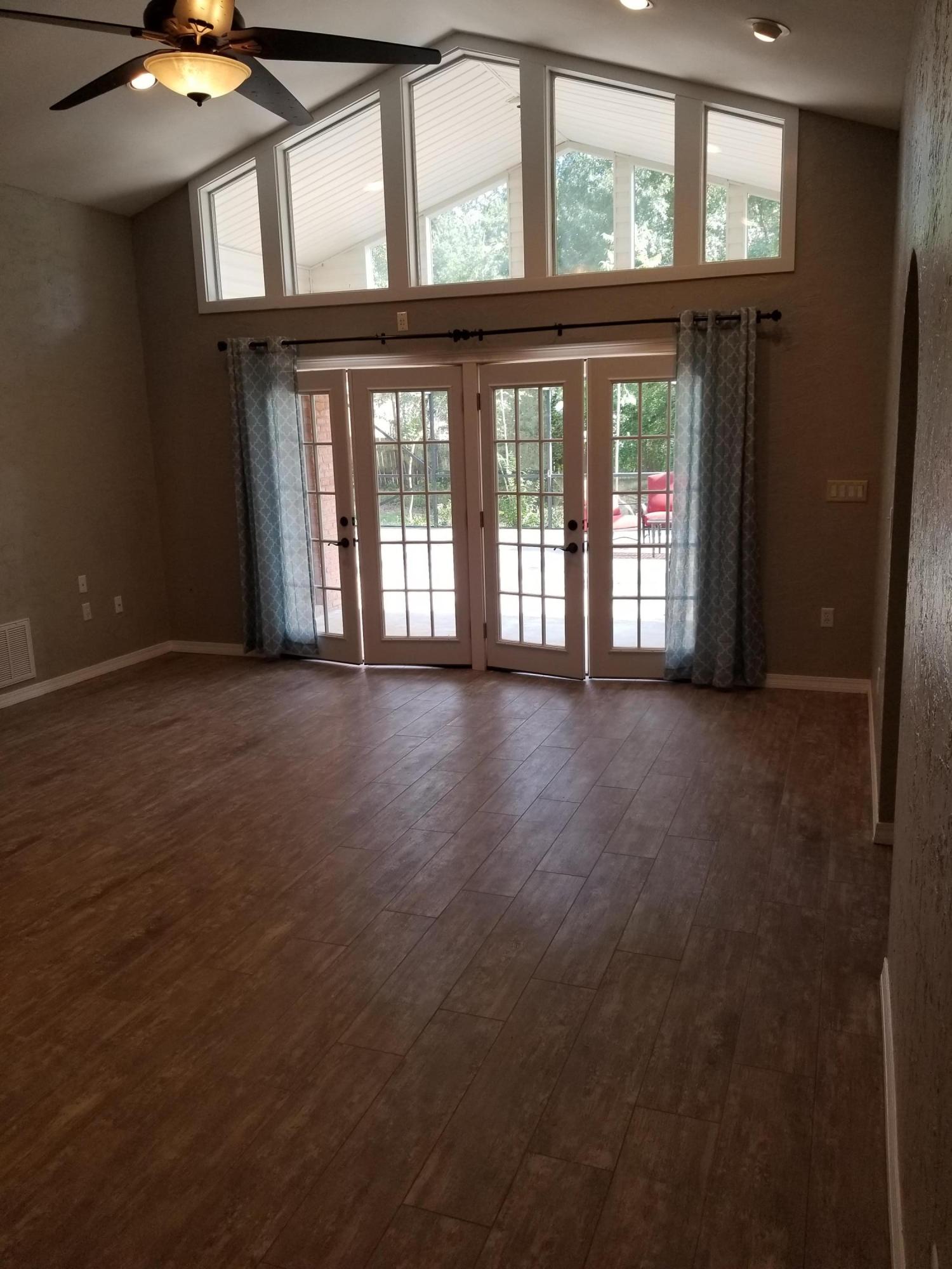 HUNTER WOODS - Residential