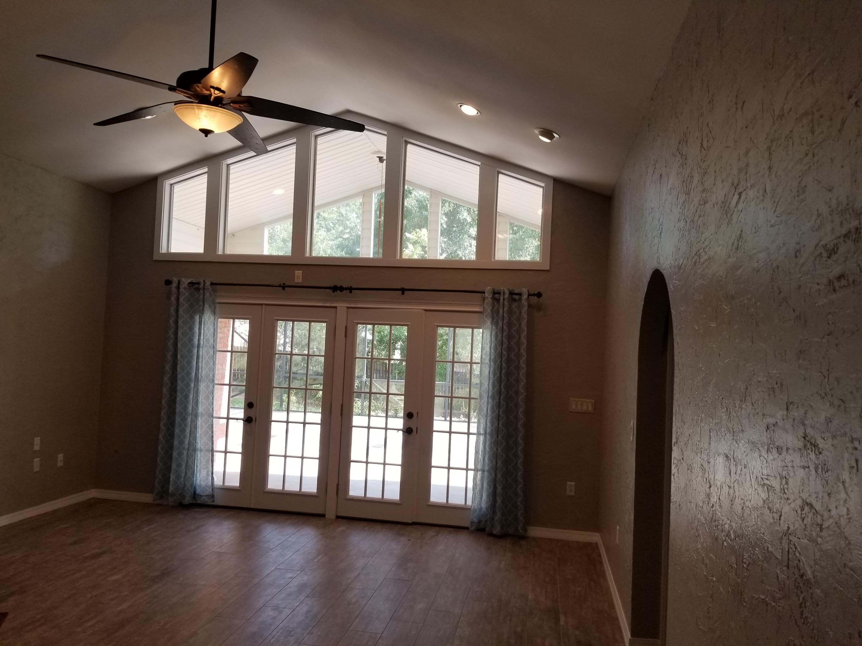 HUNTER WOODS - Residential