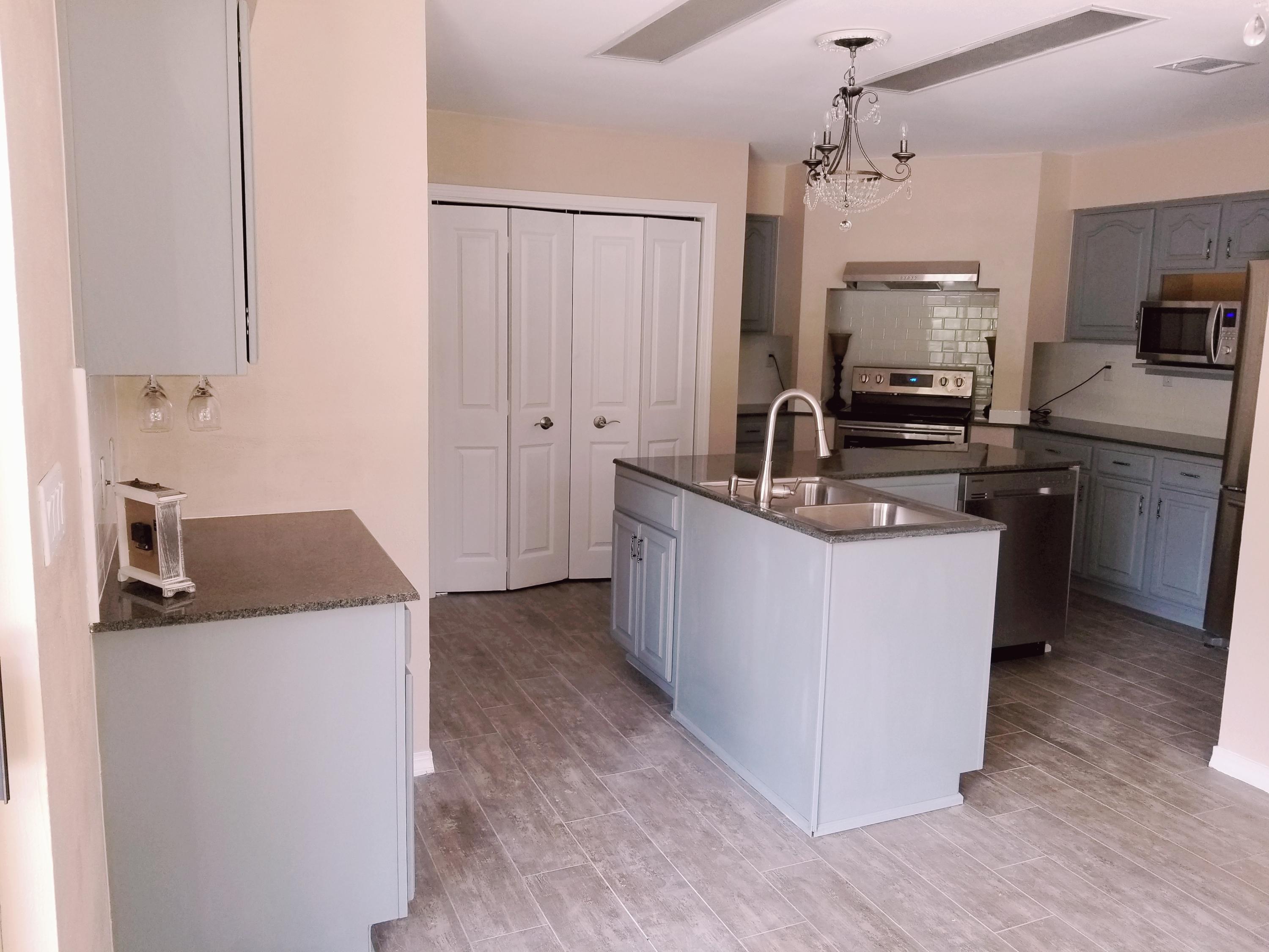 HUNTER WOODS - Residential