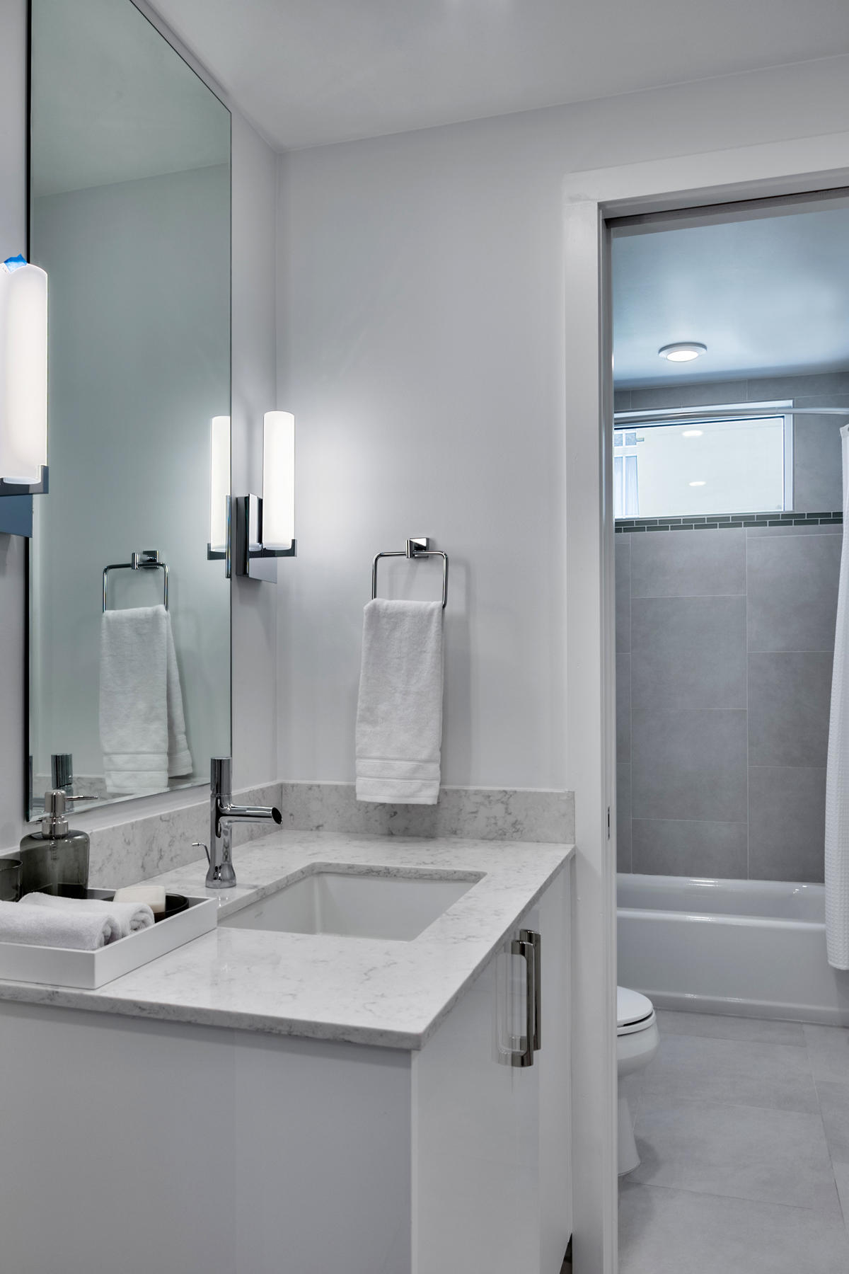 1900 NINETY EIGHT - Residential