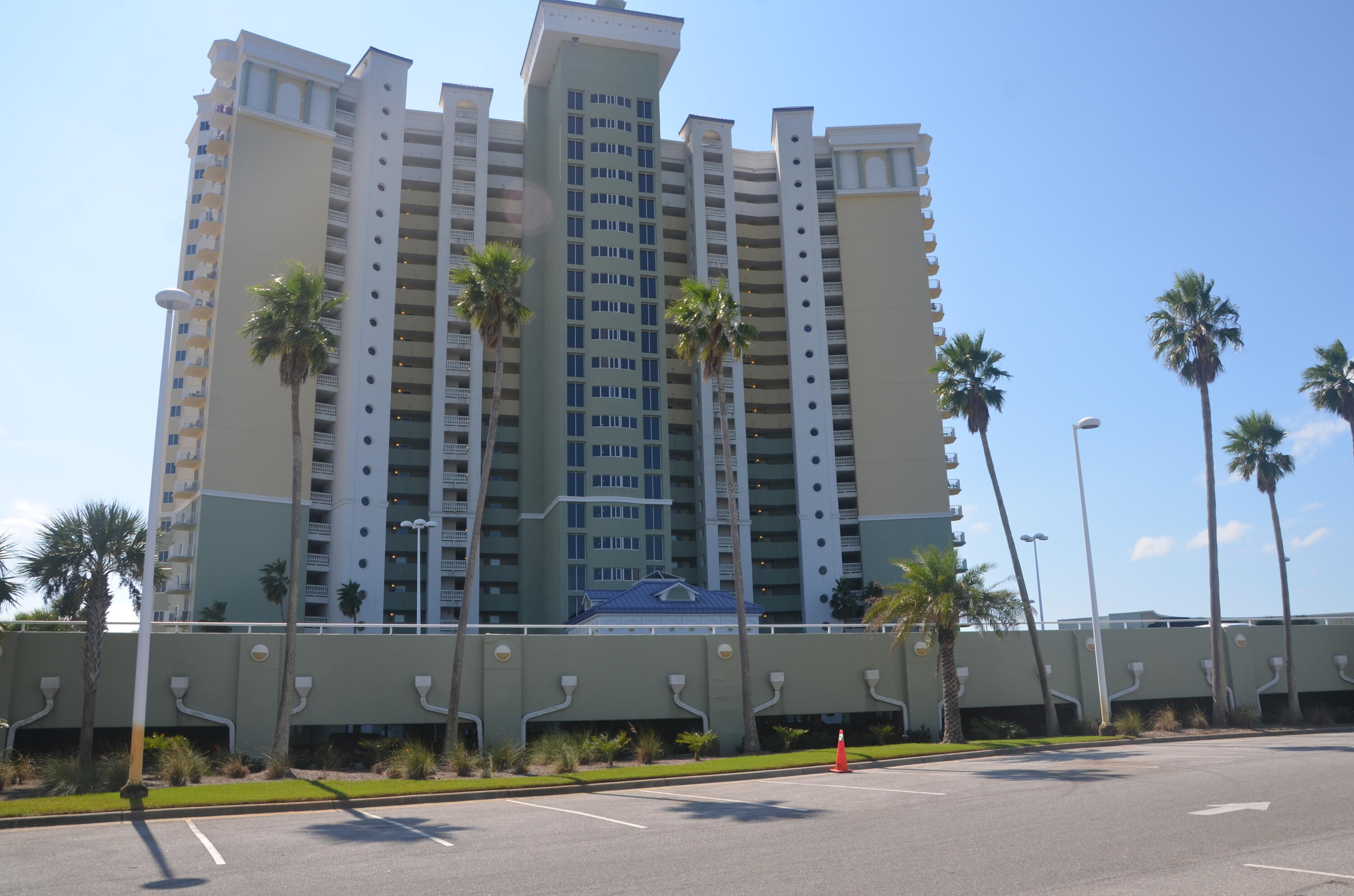 BOARDWALK CONDO - Residential