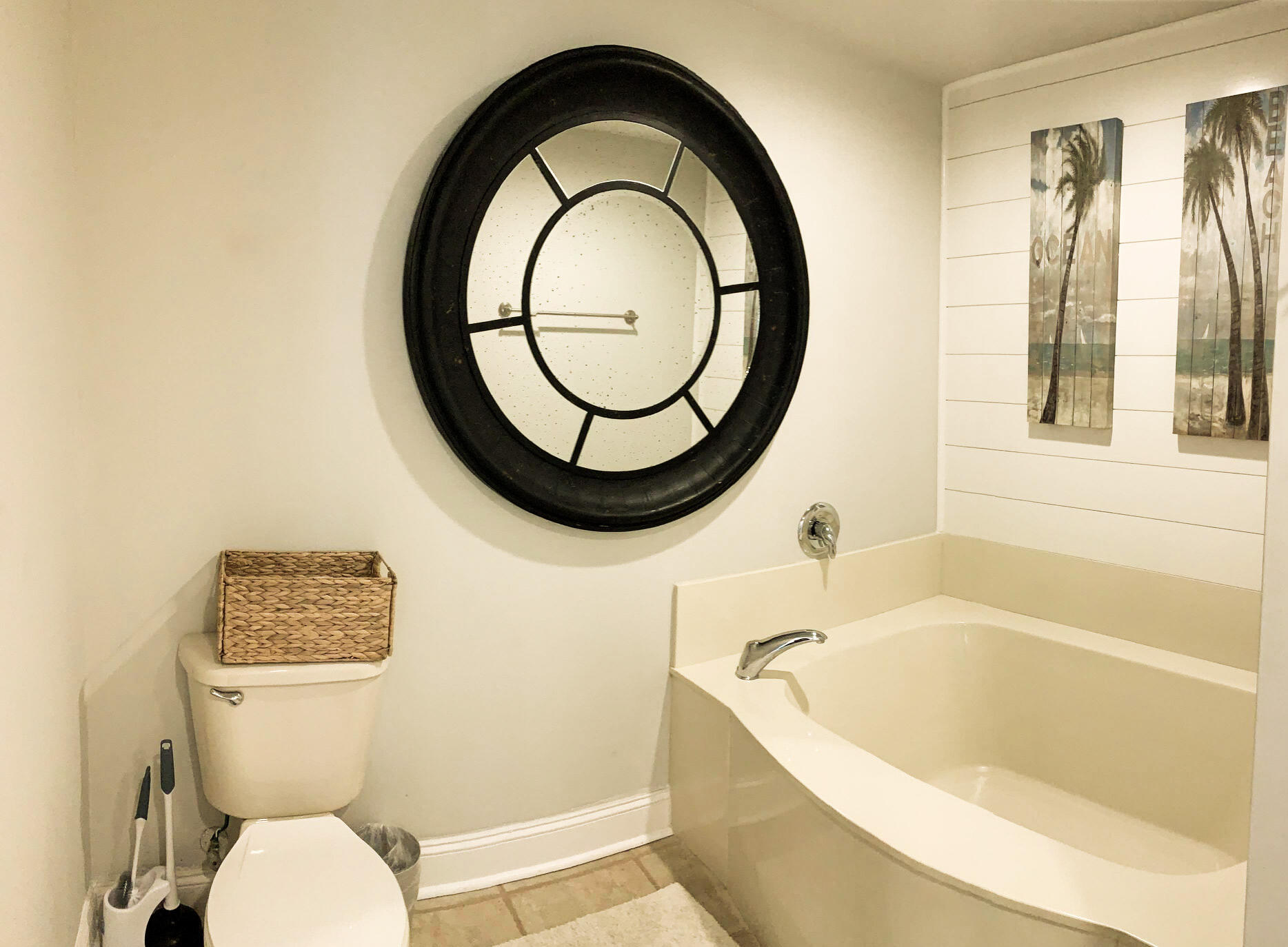 BOARDWALK CONDO - Residential