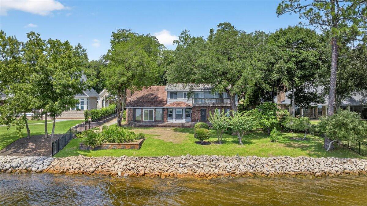 BAHIA VISTA - Residential