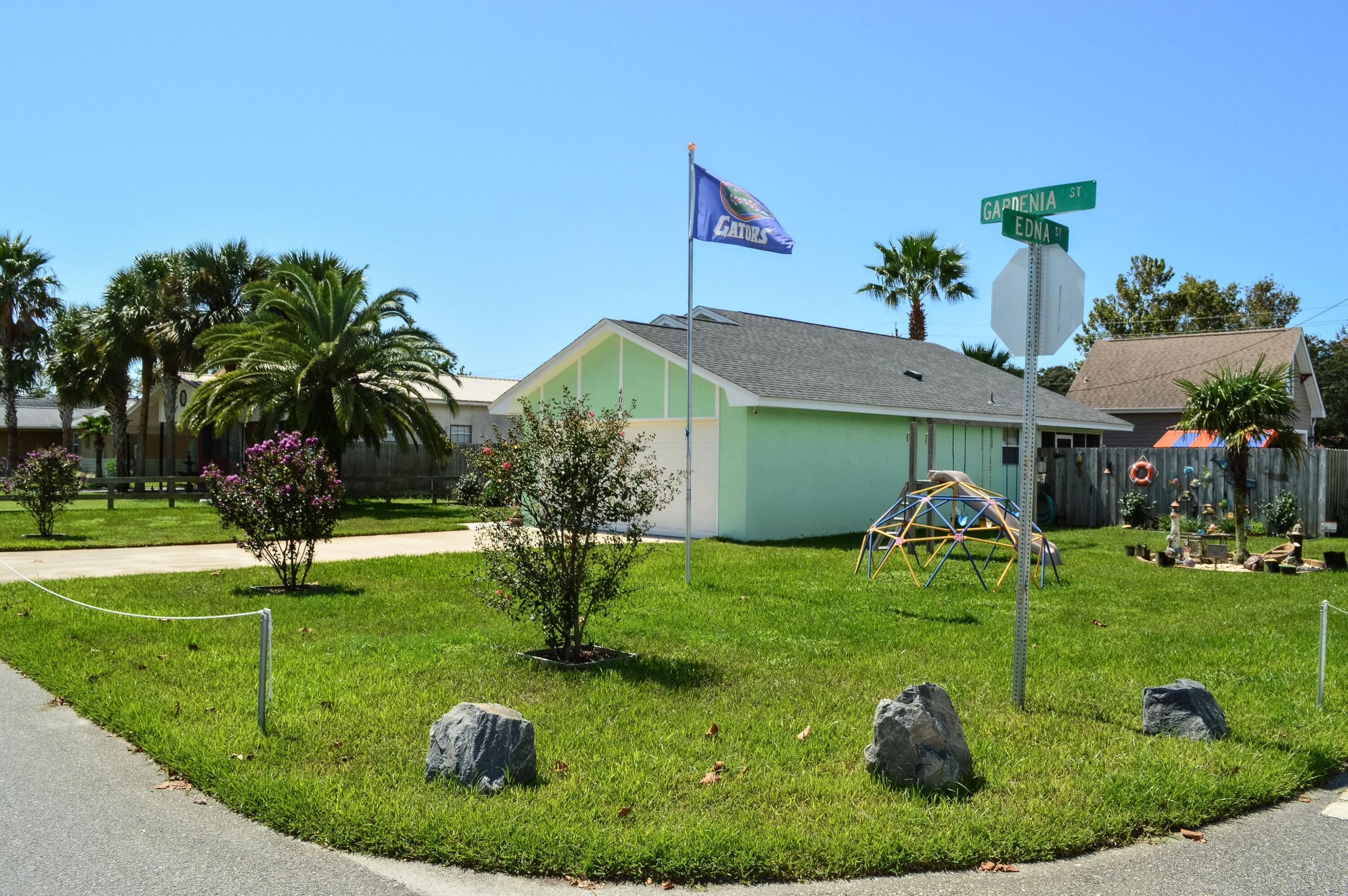 Hutchison's 2nd Add - Residential