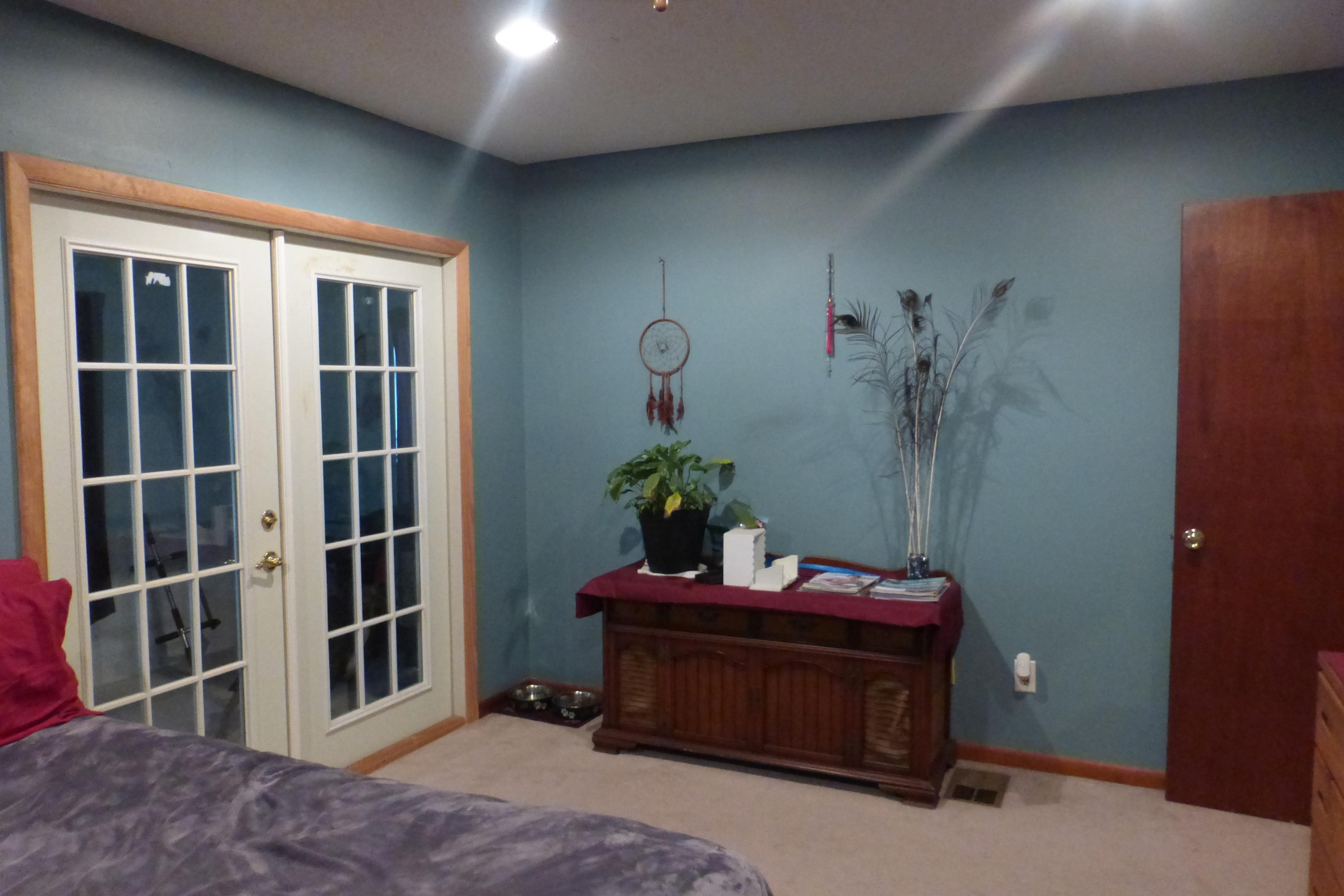 BAY MANOR - Residential