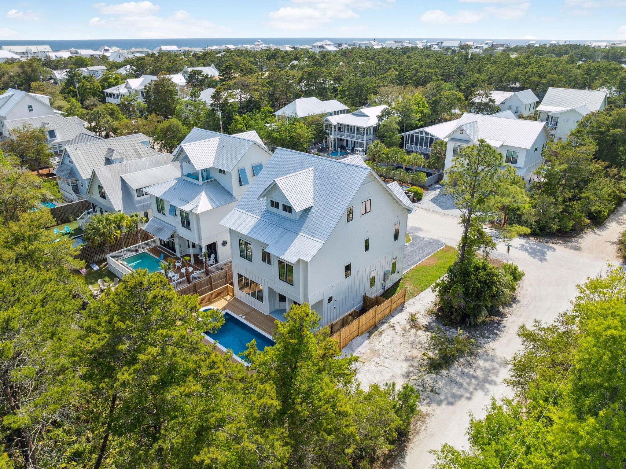 EASTERN LAKE S/D - Residential