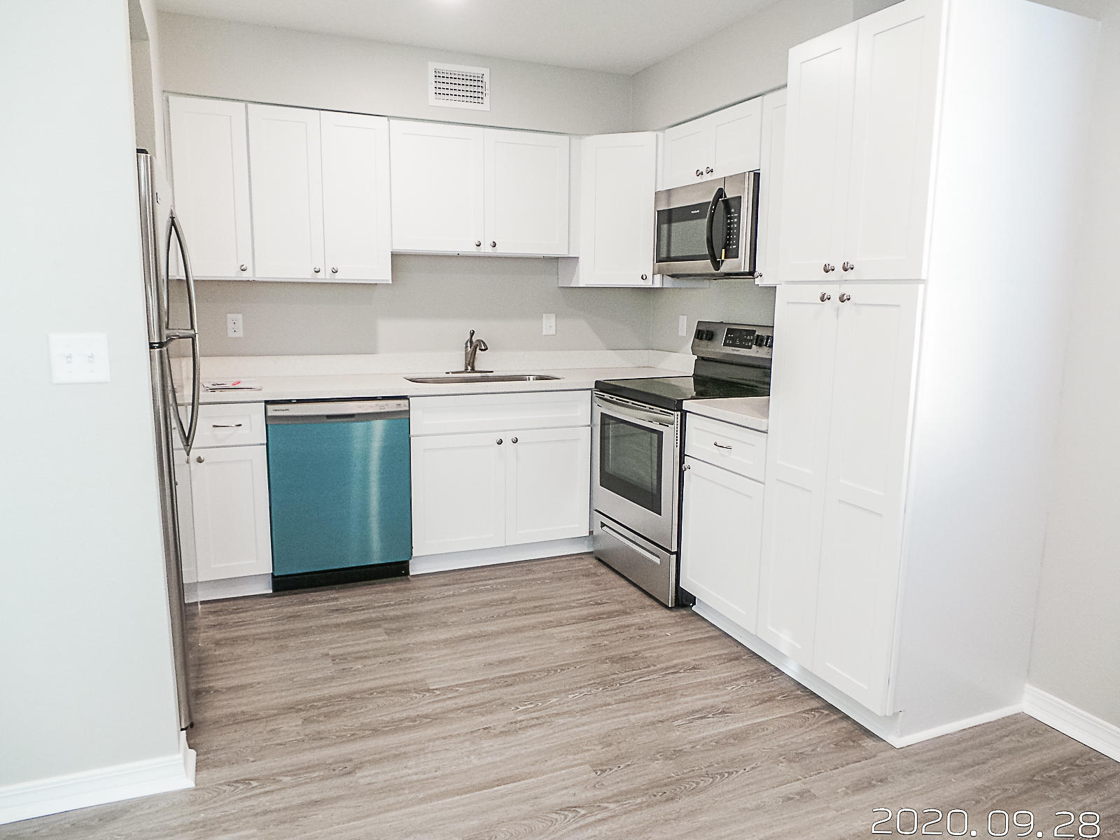 Berthe Avenue Apartments - Residential Lease