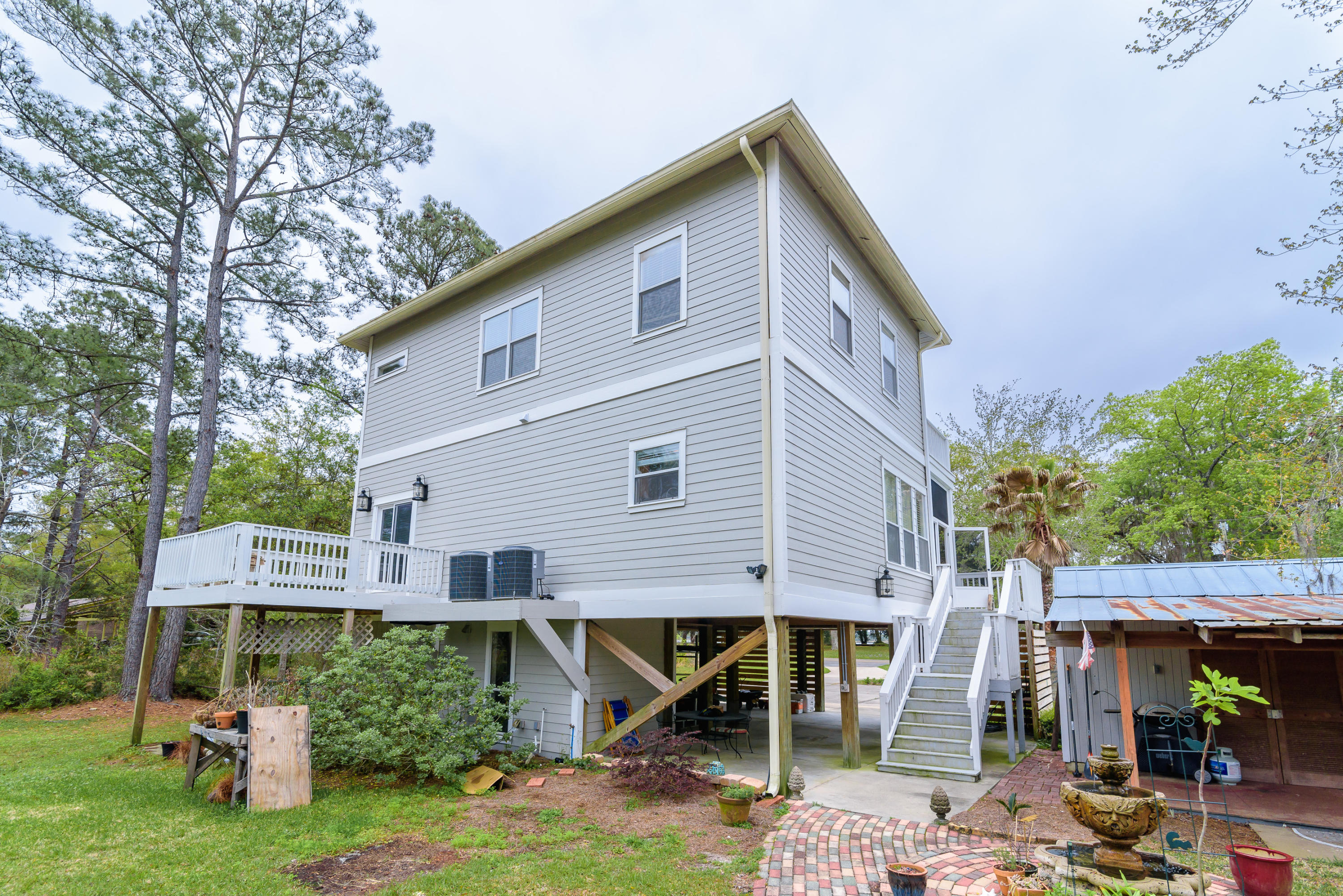 METES & BOUNDS - Residential