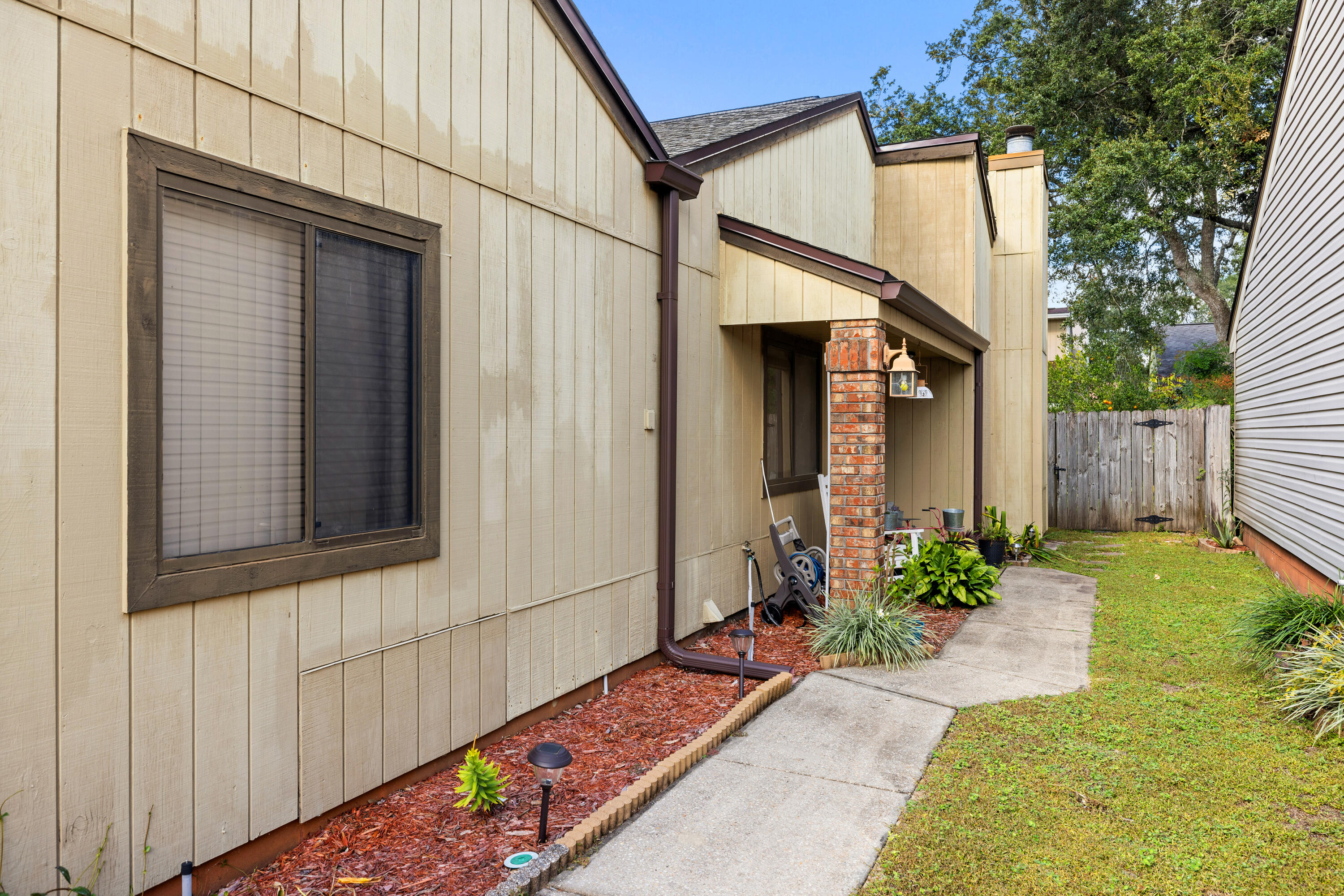 CEDAR RIDGE PH 4 - Residential Lease