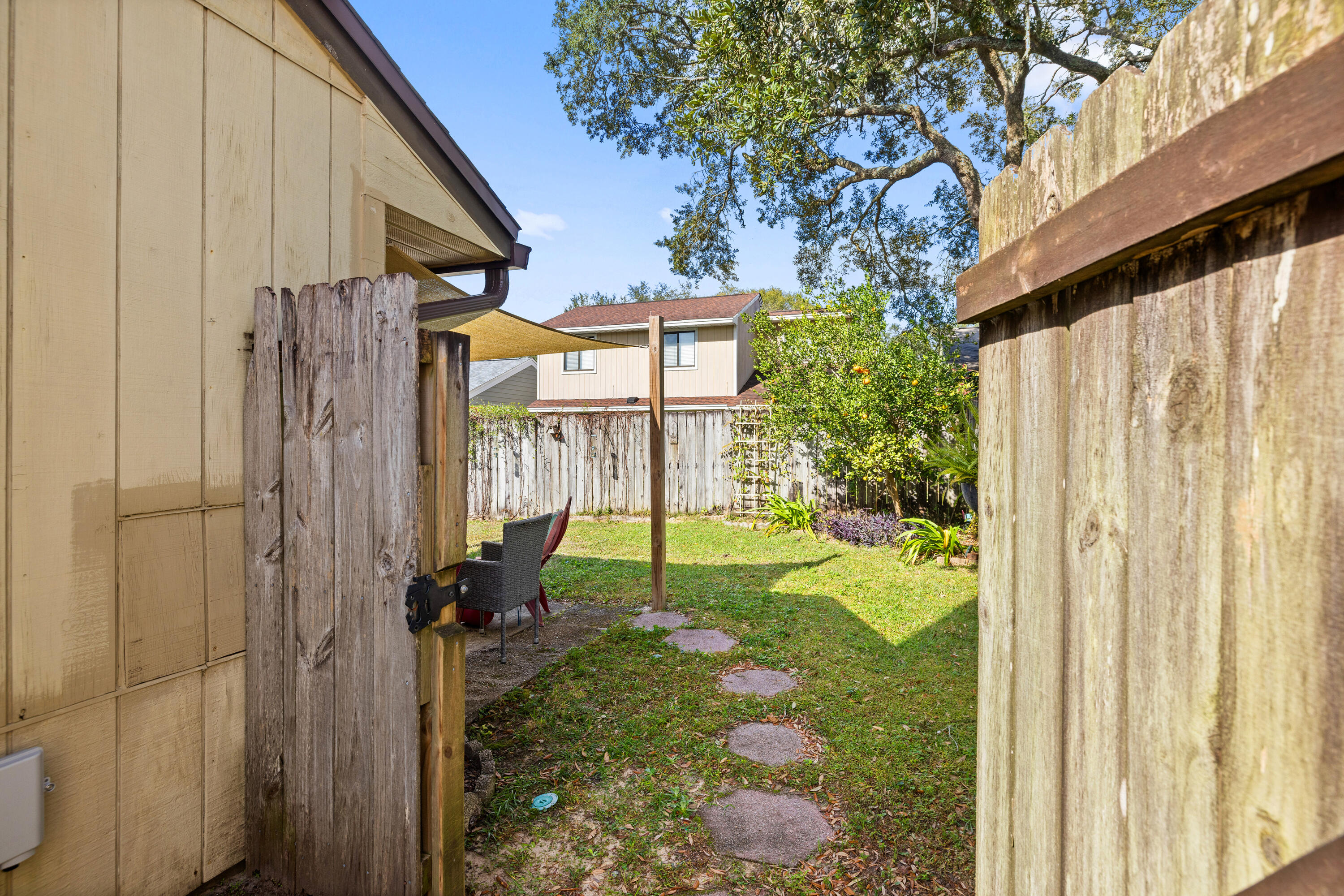 CEDAR RIDGE PH 4 - Residential Lease