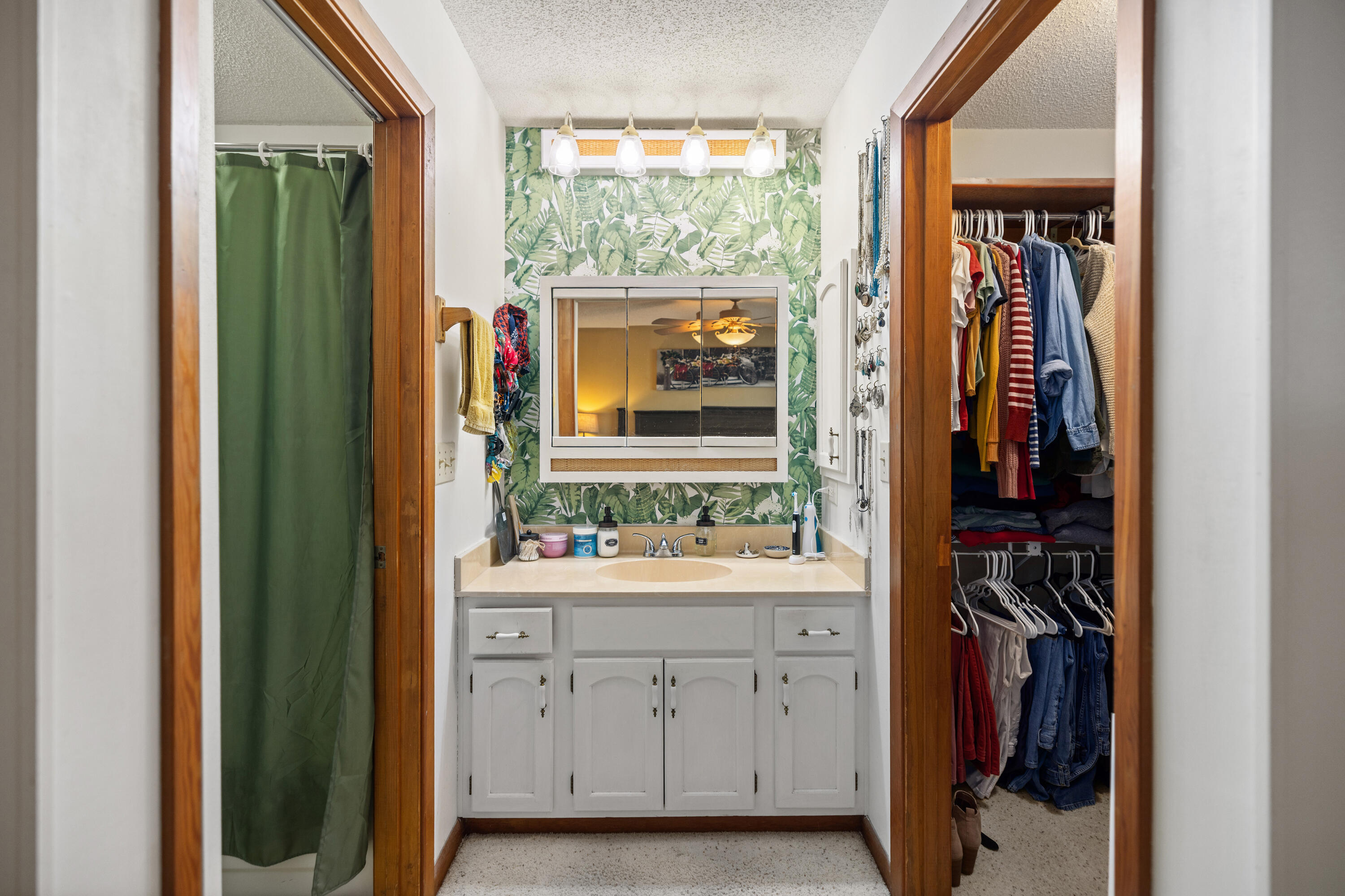 CEDAR RIDGE PH 4 - Residential Lease