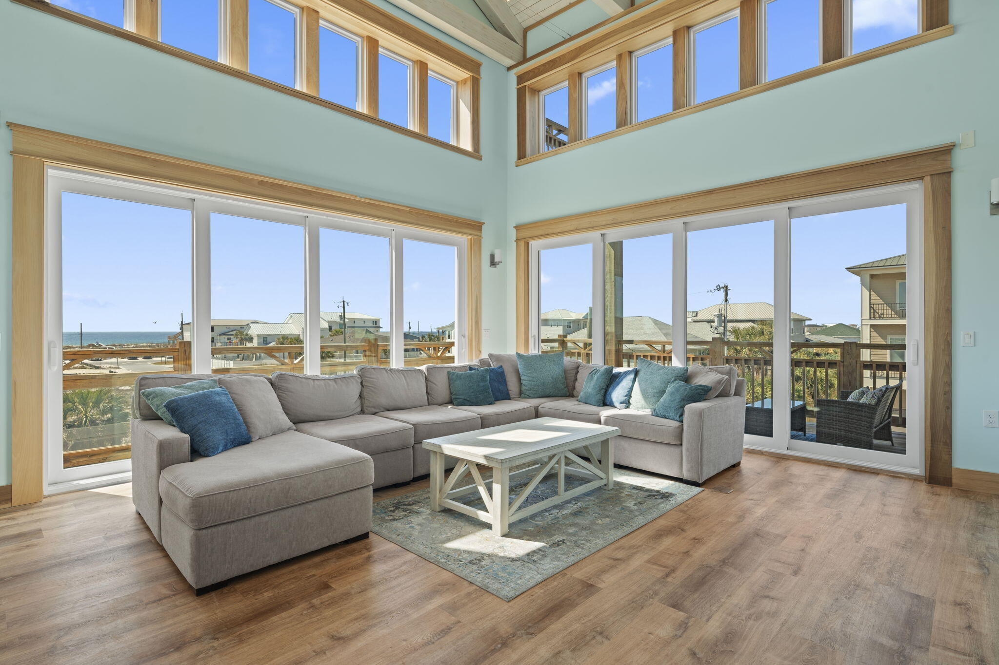 VILLA SEGUNDA - Residential