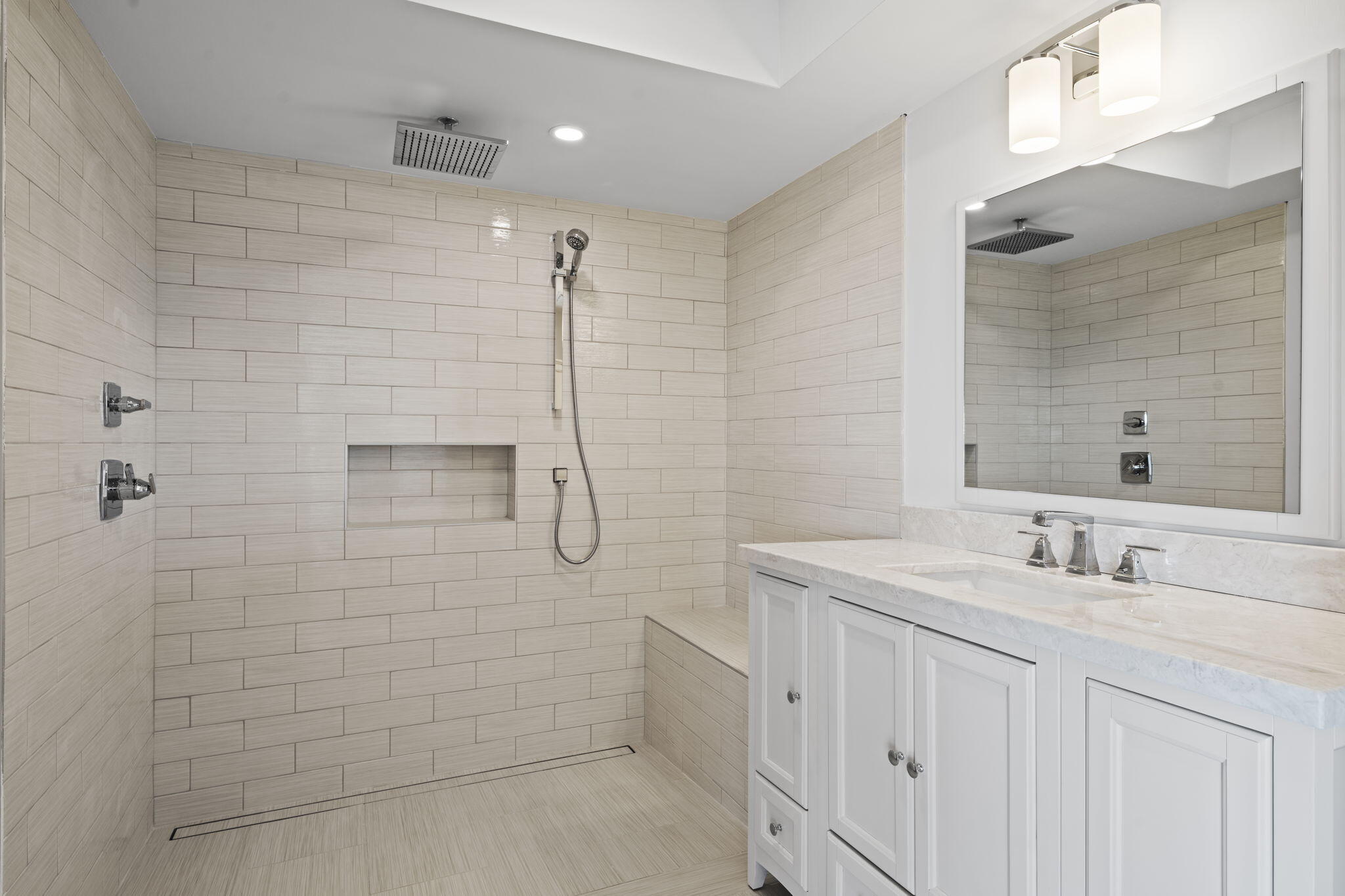 VILLA SEGUNDA - Residential