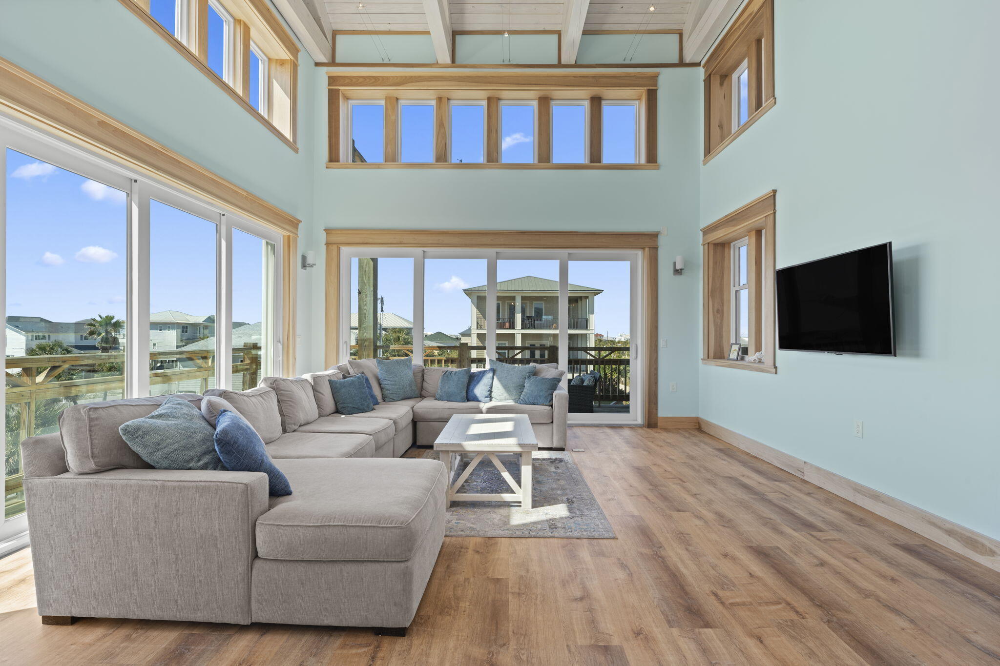 VILLA SEGUNDA - Residential